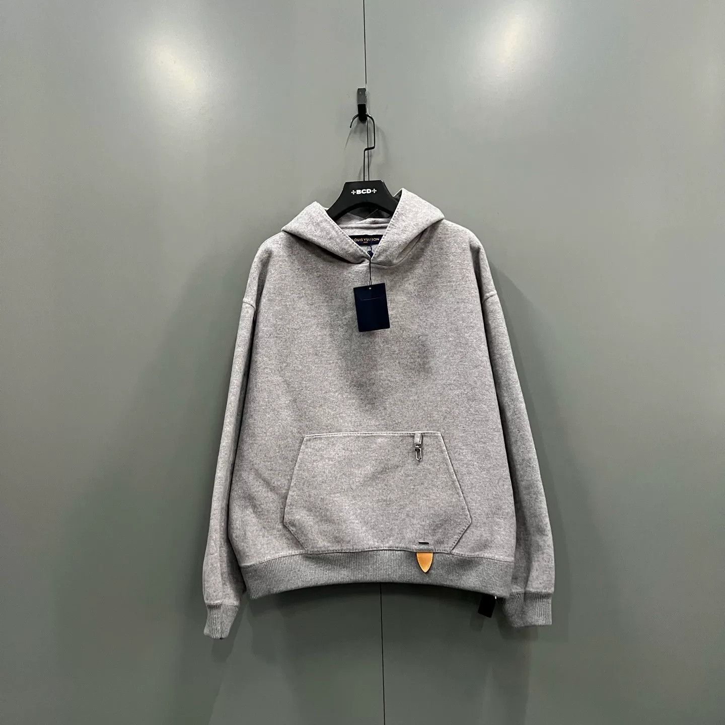 Louis Vuitton Louis Vuitton Cashmere Hoodie L Size US L / EU 52-54 / 3 - 2 Thumbnail