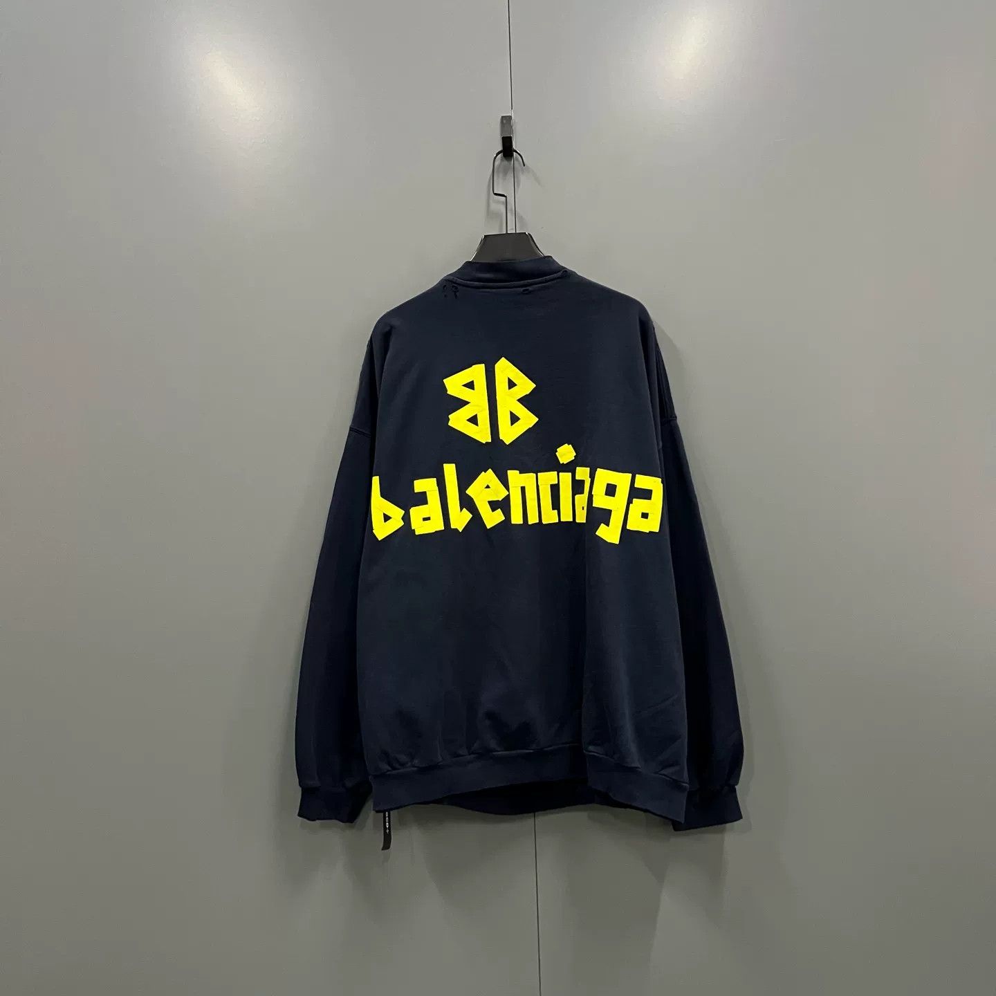Balenciaga Balenciaga Tape Logo Distressed Sweatshirt Size 3 Size US L / EU 52-54 / 3 - 3 Thumbnail