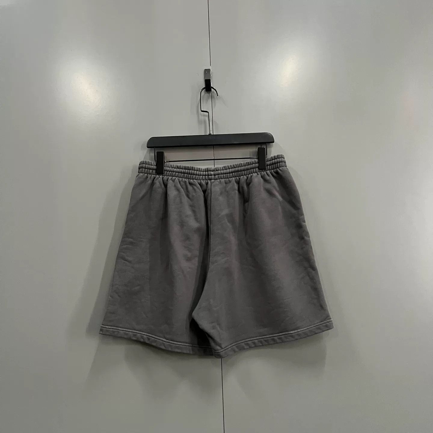 Balenciaga Balenciaga Embroidered Logo Sweat Shorts Size M Size US 32 / EU 48 - 3 Thumbnail