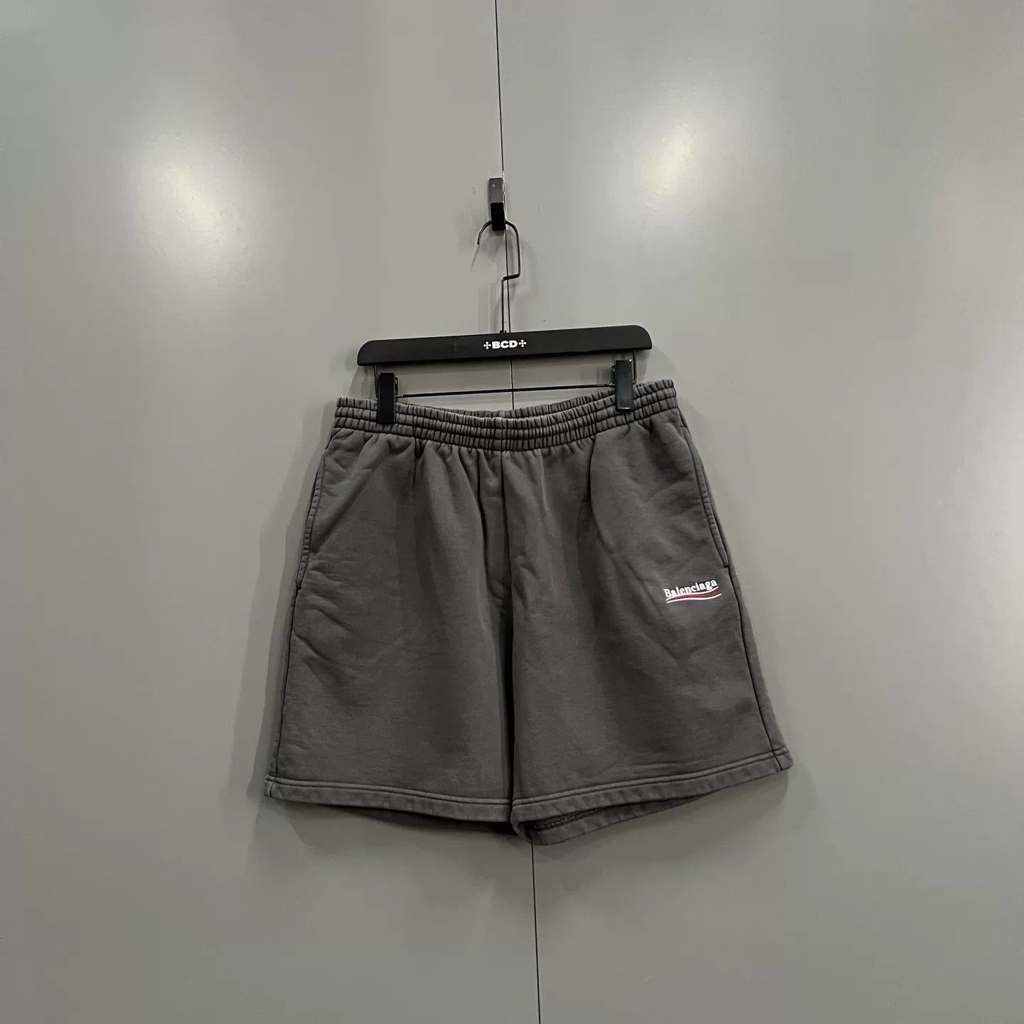 Balenciaga Balenciaga Embroidered Logo Sweat Shorts Size M Size US 32 / EU 48 - 2 Thumbnail