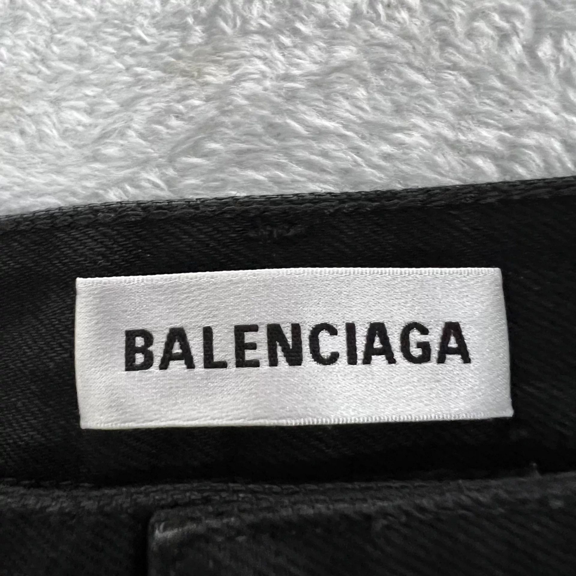 Balenciaga Balenciaga Raw Hem Denim Mini Skirt FR 36 Size 26" / US 2 / IT 38 - 4 Thumbnail