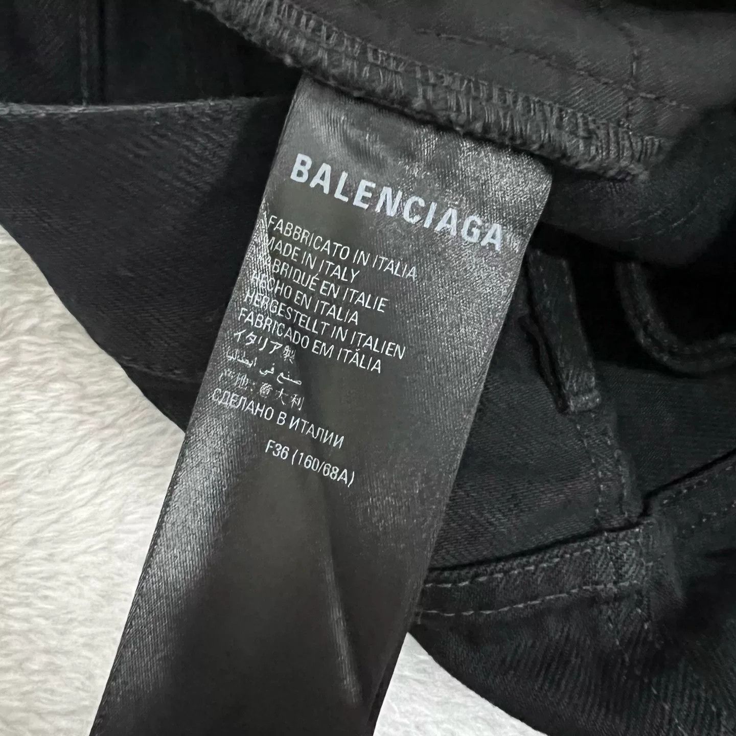 Balenciaga Balenciaga Raw Hem Denim Mini Skirt FR 36 Size 26" / US 2 / IT 38 - 5 Thumbnail