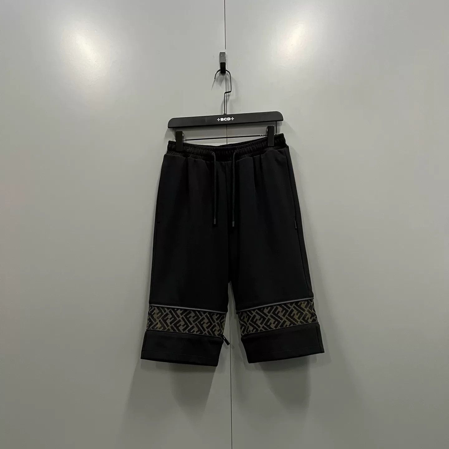 Fendi Fendi FF Logo Panel Shorts 44 Size US 28 / EU 44 - 2 Thumbnail