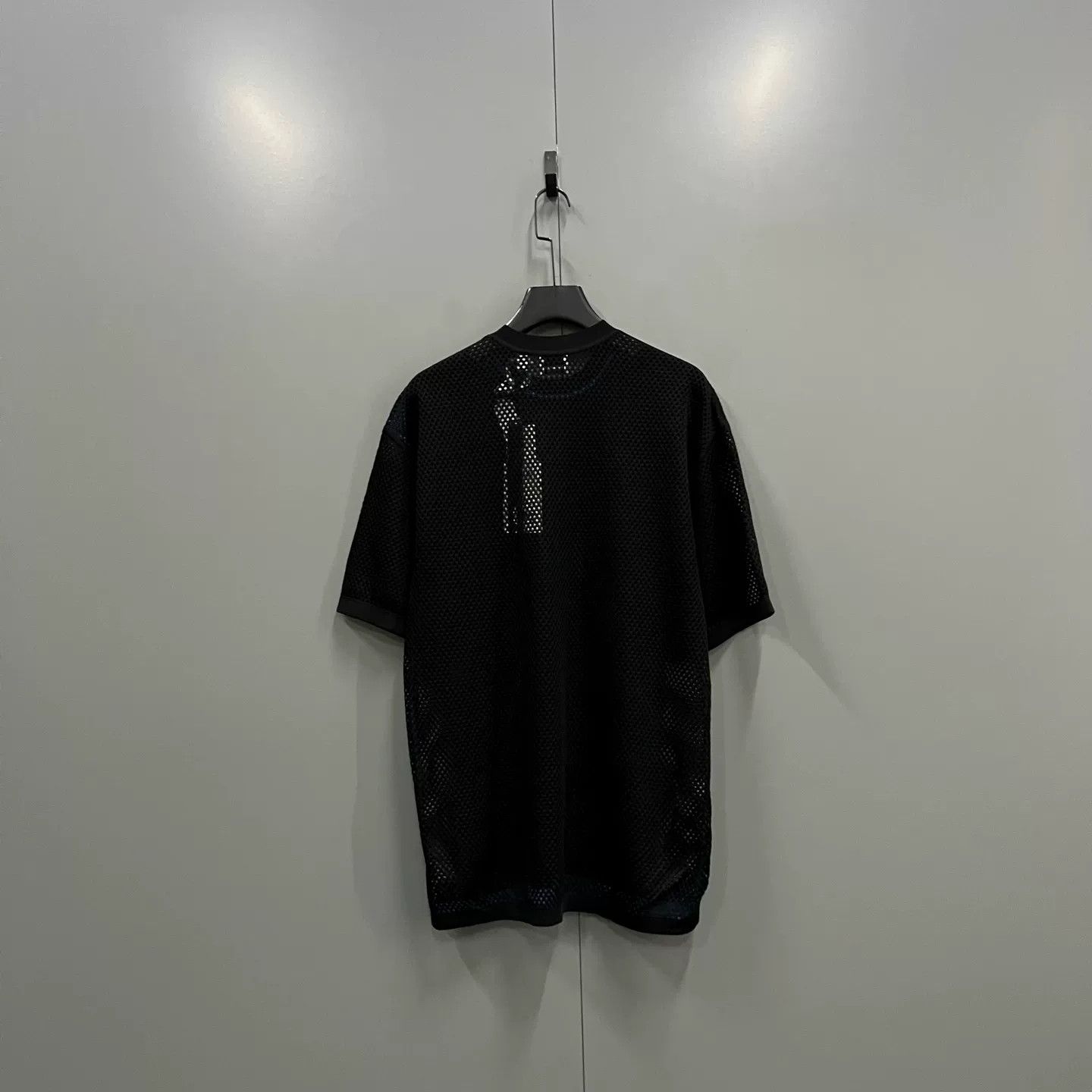 Burberry Burberry Mesh Crewneck T-Shirt S Size US S / EU 44-46 / 1 - 3 Thumbnail