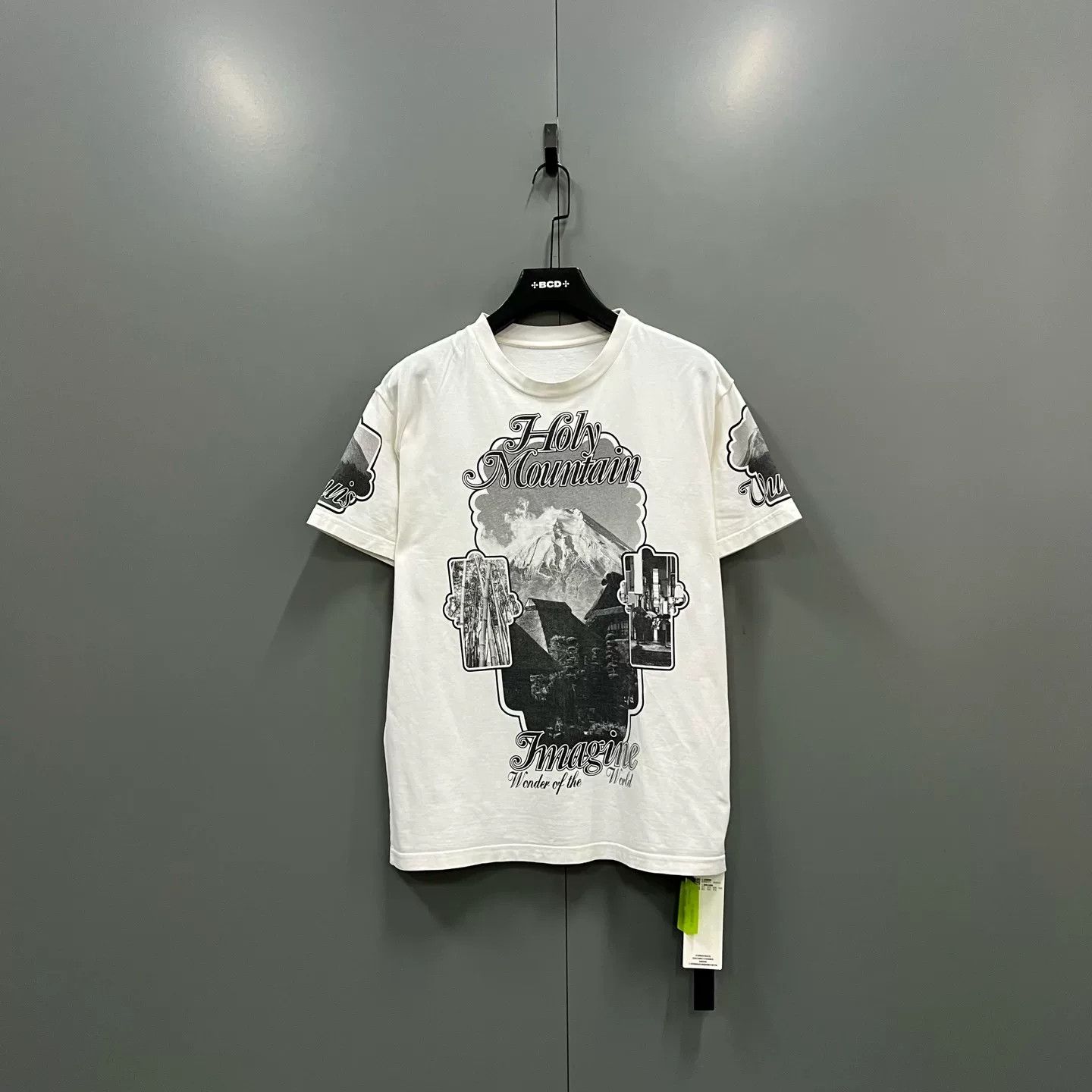 Louis Vuitton Louis Vuitton Holy Mountain Graphic T-Shirt M Size US M / EU 48-50 / 2 - 2 Thumbnail