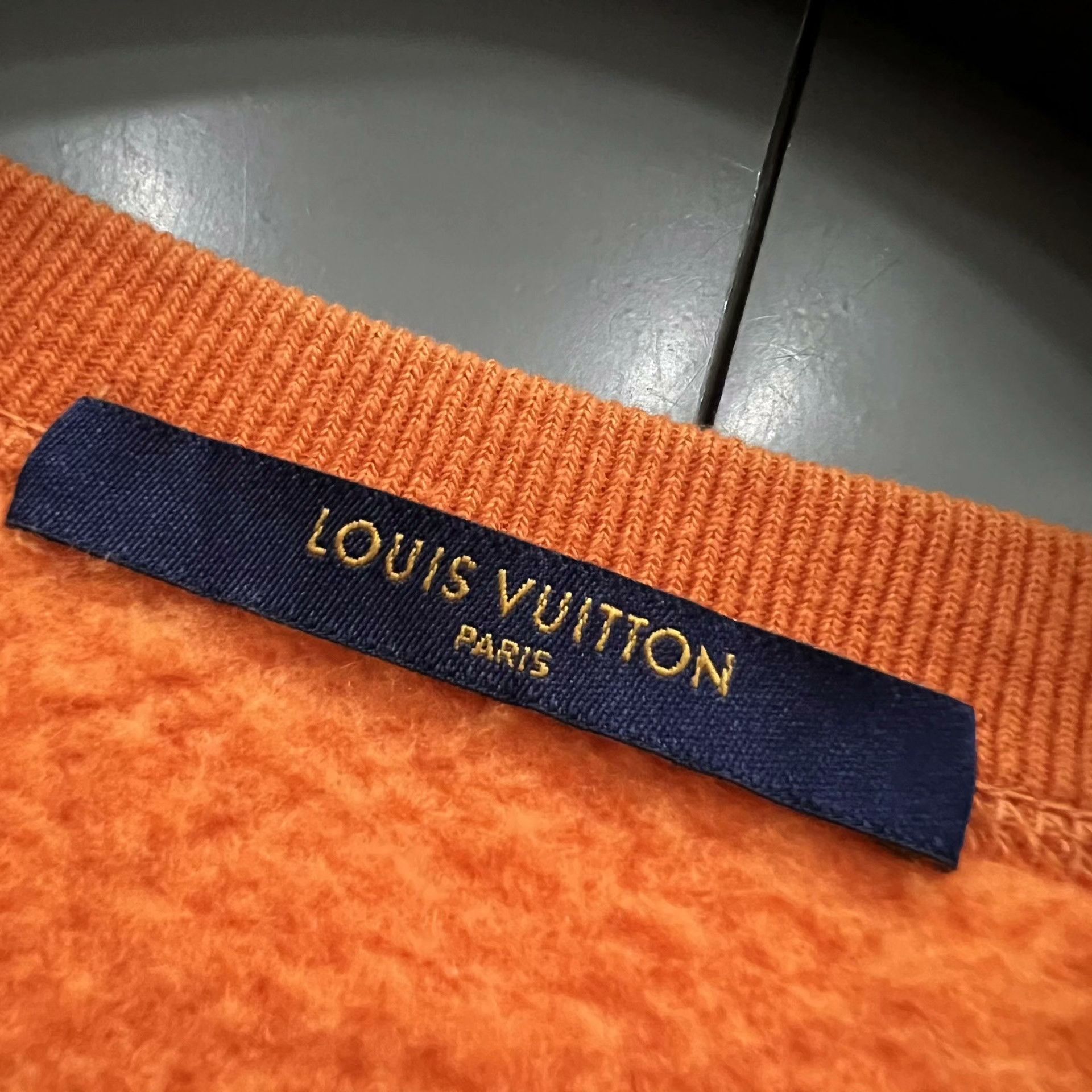 Louis Vuitton Louis Vuitton Monogram Flocked Sweatshirt L Size US L / EU 52-54 / 3 - 4 Thumbnail