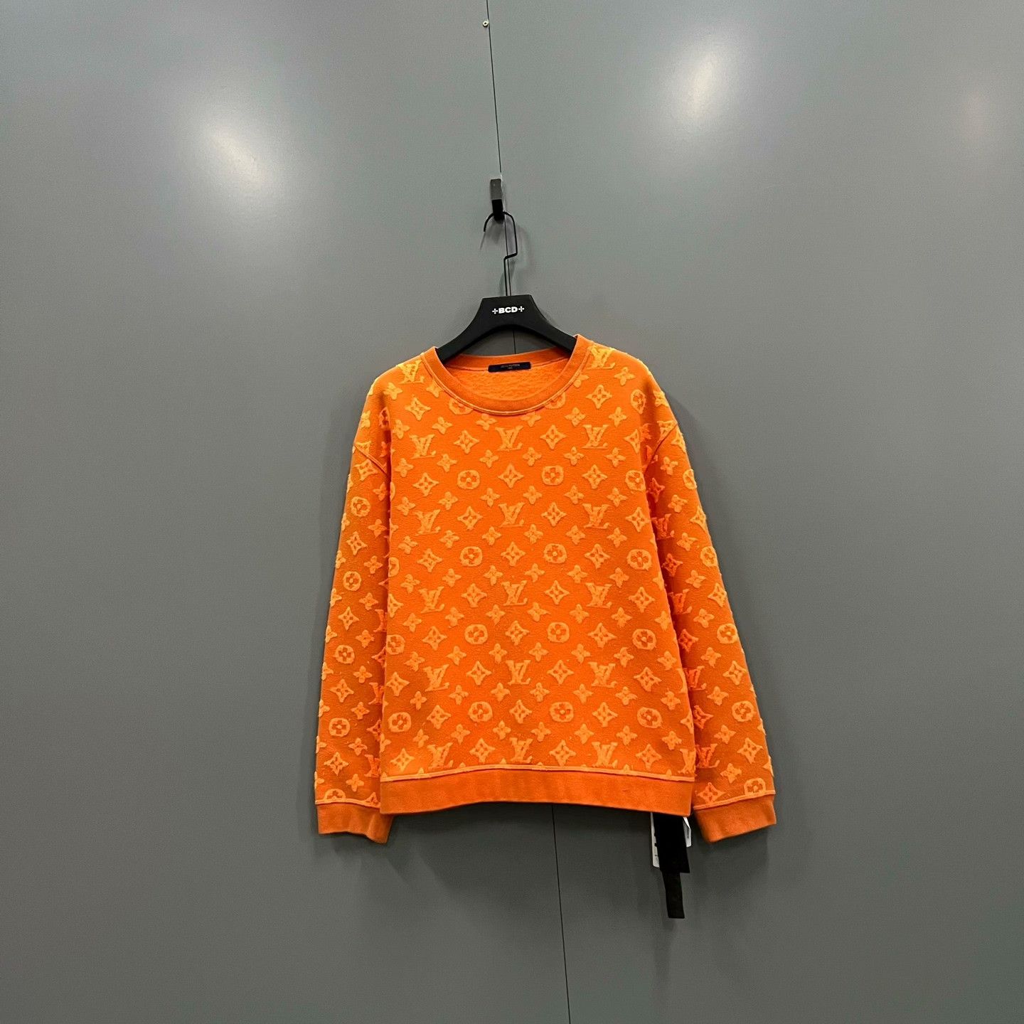 Louis Vuitton Louis Vuitton Monogram Flocked Sweatshirt L Size US L / EU 52-54 / 3 - 2 Thumbnail