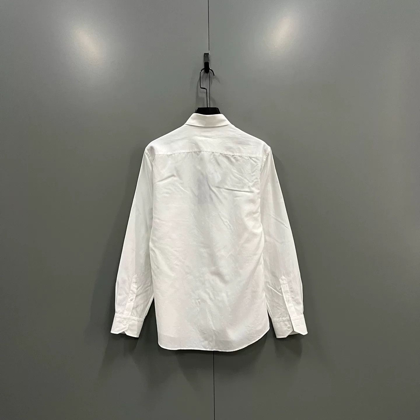 Fendi Fendi Logo Patch Cotton Silk Button Up Shirt 41 Size US L / EU 52-54 / 3 - 3 Thumbnail