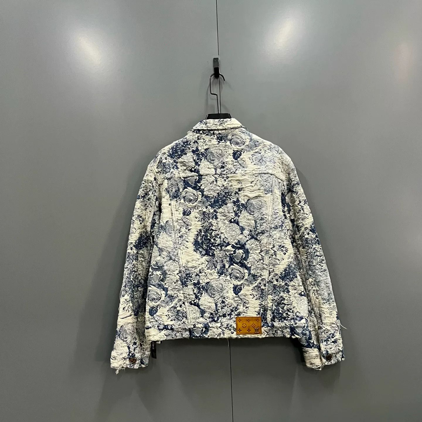 Louis Vuitton Louis Vuitton Floral Print Denim Jacket 52 Size US L / EU 52-54 / 3 - 3 Thumbnail