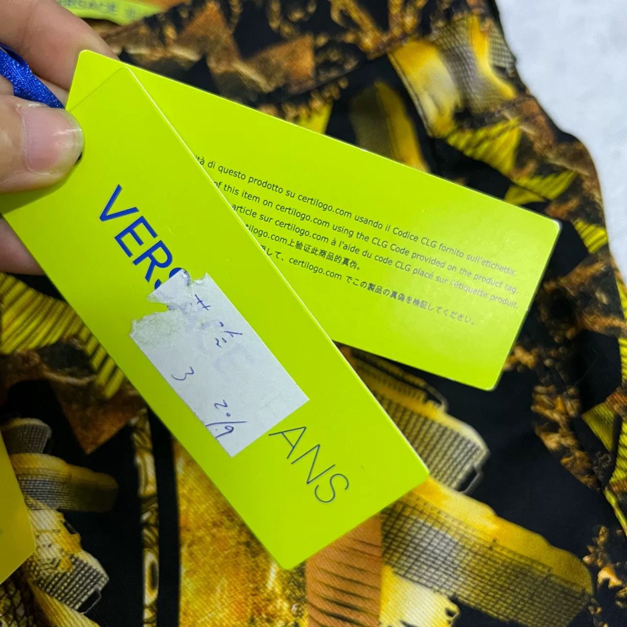 Versace Versace Jeans Baroque Print Trousers Size 28 Size US 28 / EU 44 - 6 Thumbnail