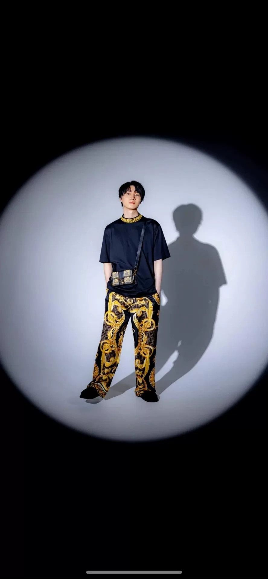Versace Versace Jeans Baroque Print Trousers Size 28 Size US 28 / EU 44 - 8 Thumbnail