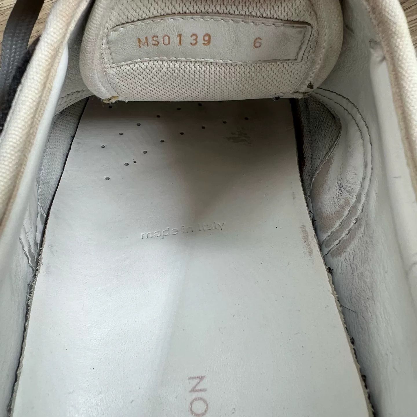 Louis Vuitton Louis Vuitton Monogram Trocadero Sneakers 40 Size US 7 / EU 40 - 7 Thumbnail