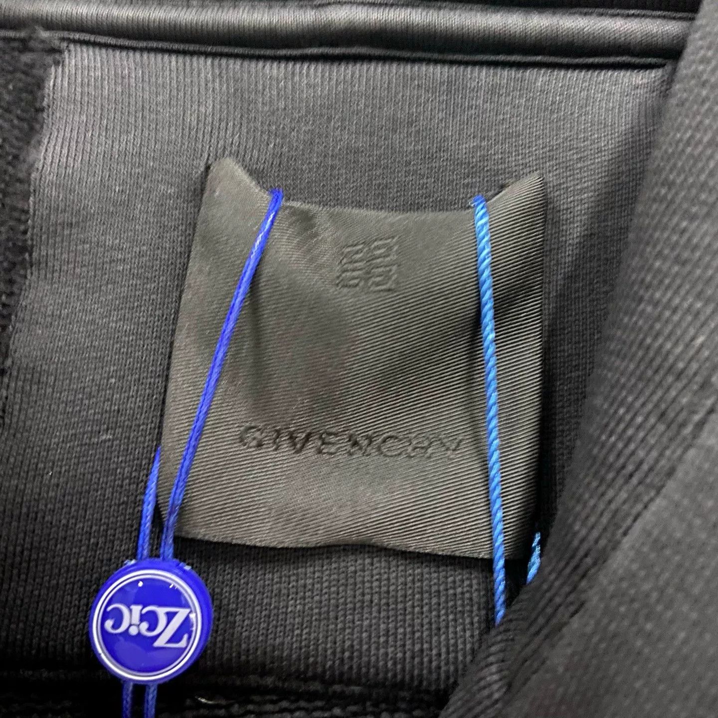 Givenchy Givenchy Chito Spray Print Hoodie Size L Size US L / EU 52-54 / 3 - 4 Thumbnail