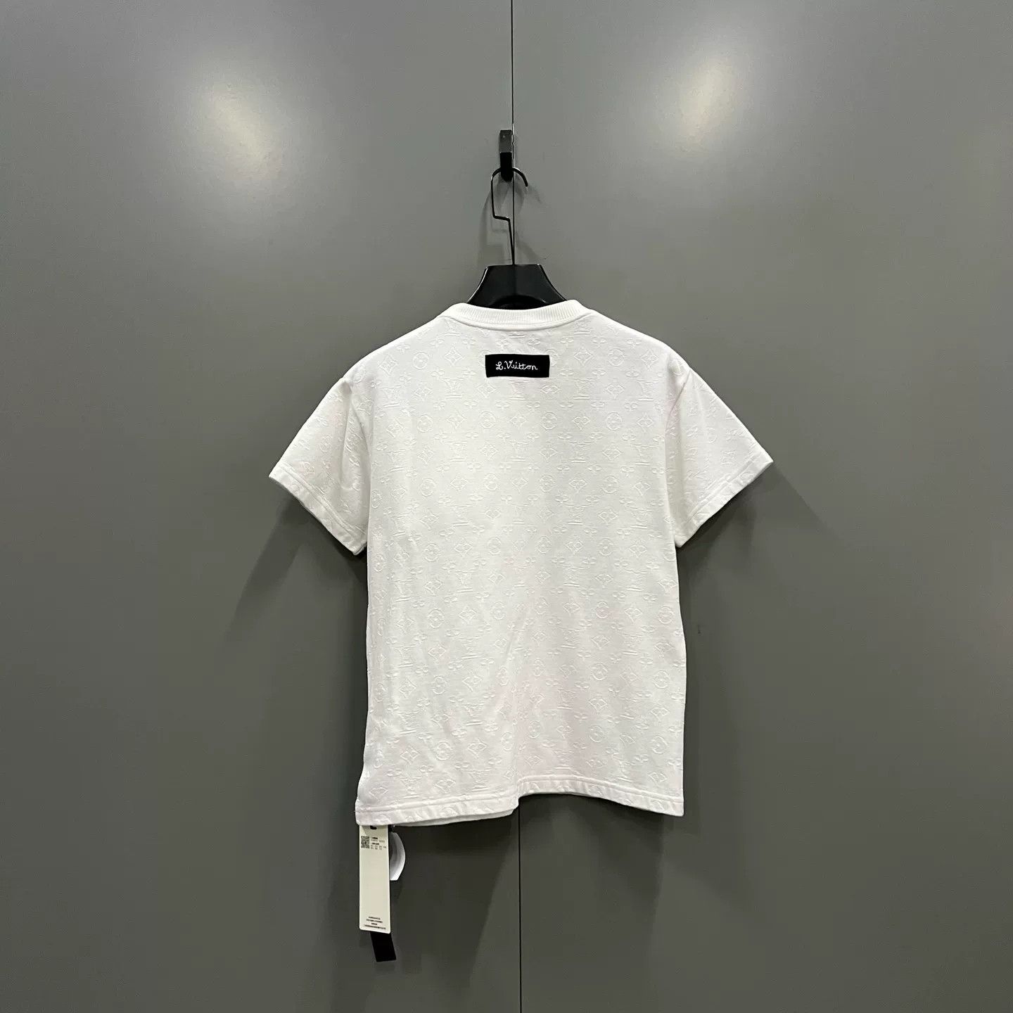 Louis Vuitton Louis Vuitton Monkey Puppet Monogram T-Shirt Size M Size US M / EU 48-50 / 2 - 3 Thumbnail