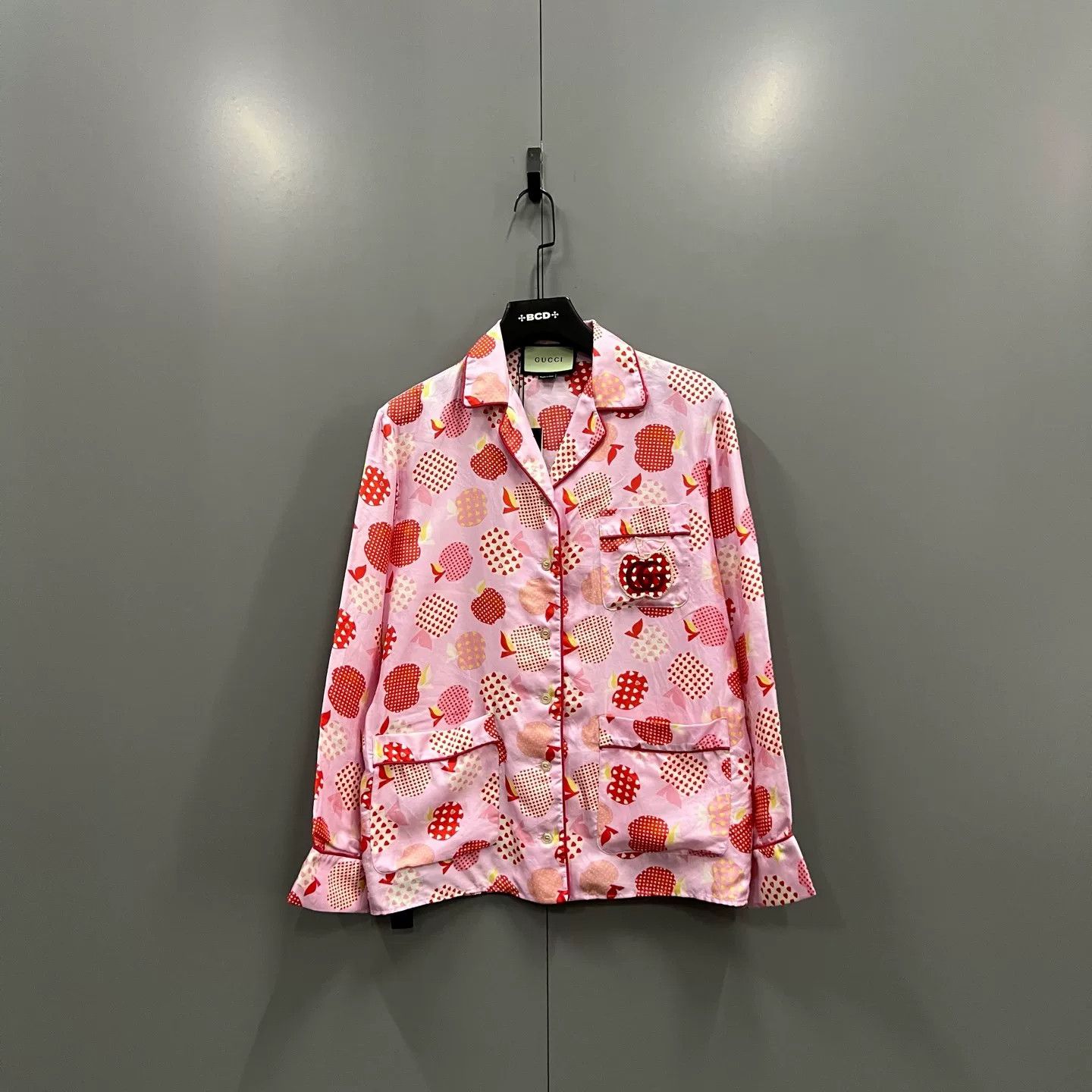Gucci Gucci Heart Apple Print Silk Shirt Size 40 Size S / US 4 / IT 40 - 2 Thumbnail