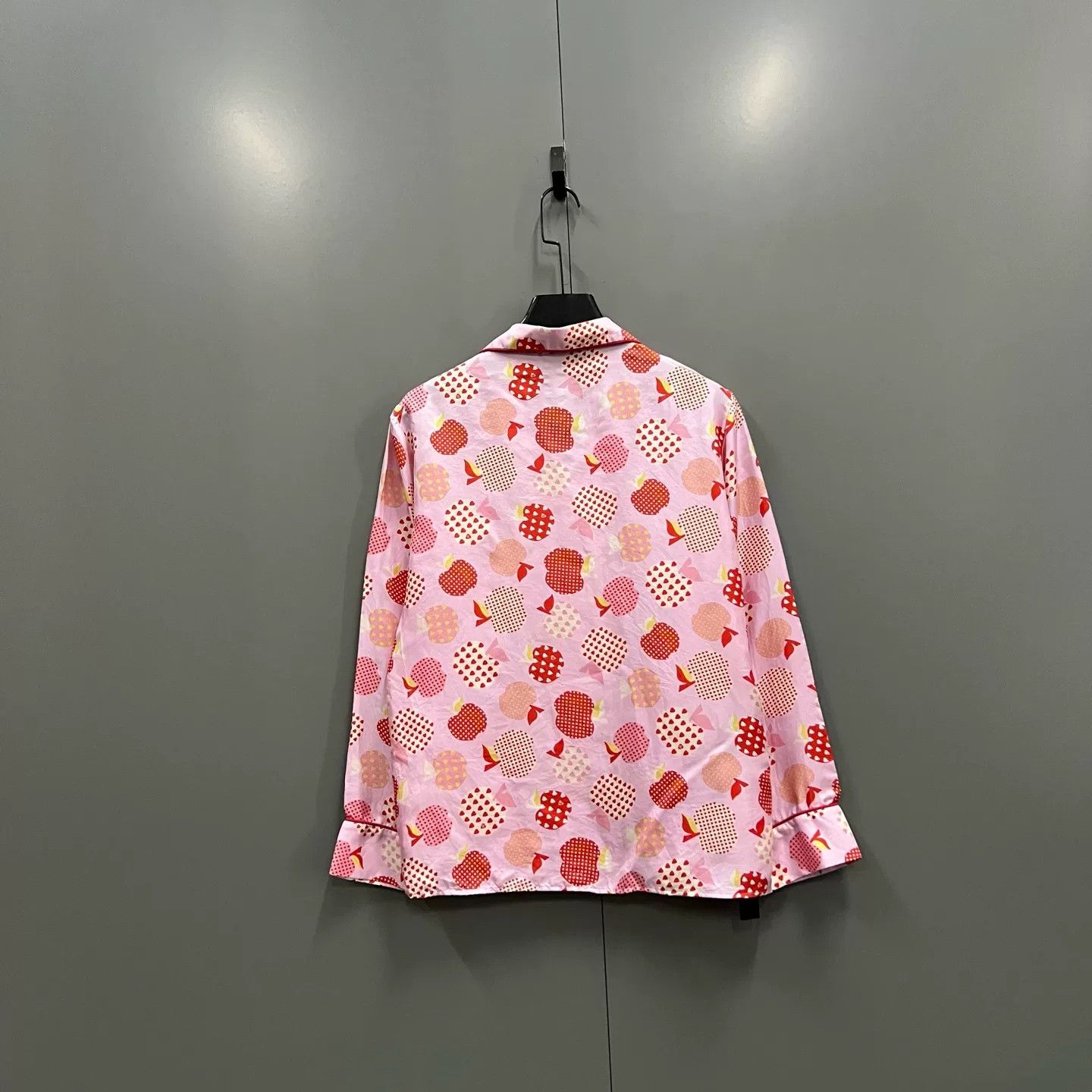 Gucci Gucci Heart Apple Print Silk Shirt Size 40 Size S / US 4 / IT 40 - 3 Thumbnail