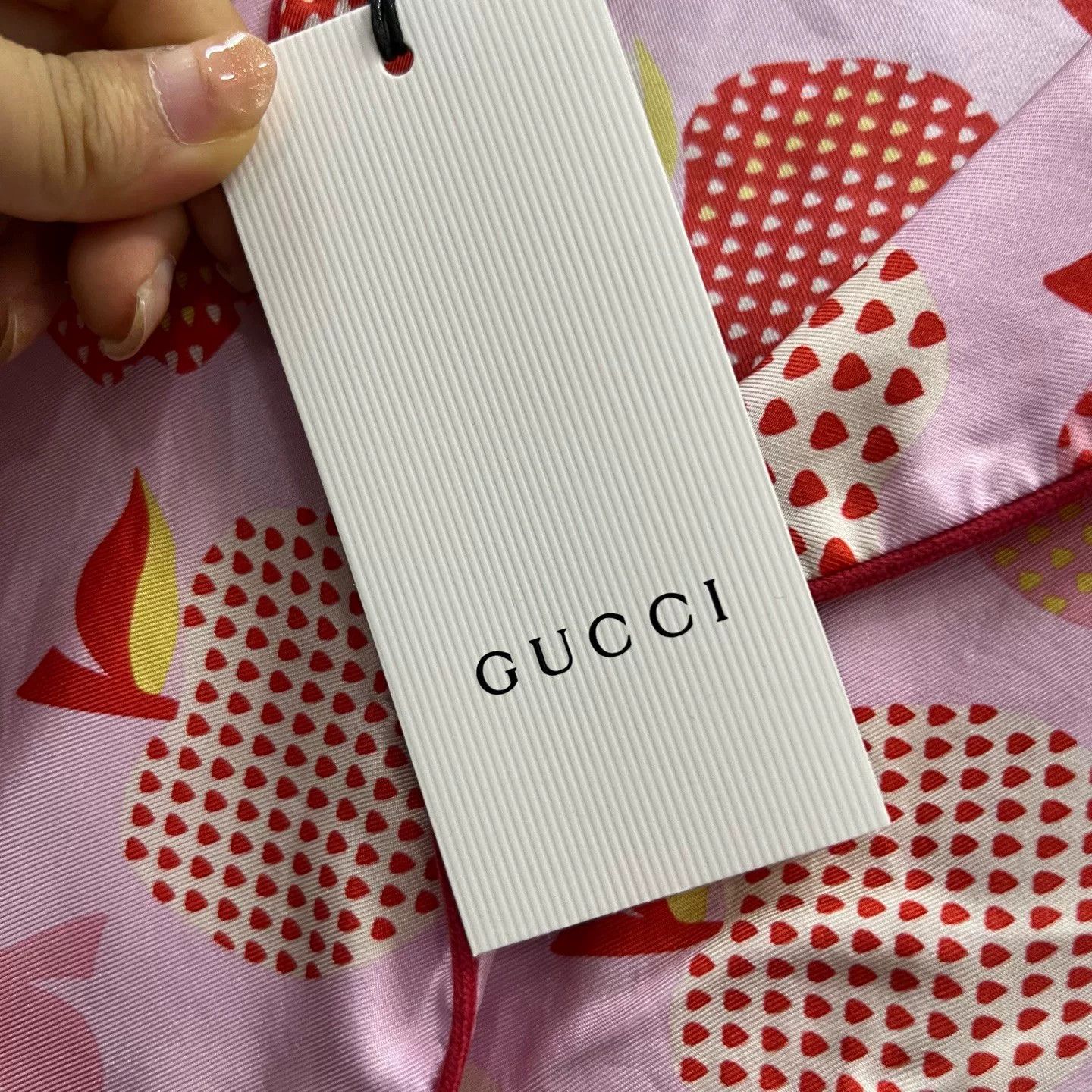 Gucci Gucci Heart Apple Print Silk Shirt Size 40 Size S / US 4 / IT 40 - 5 Thumbnail