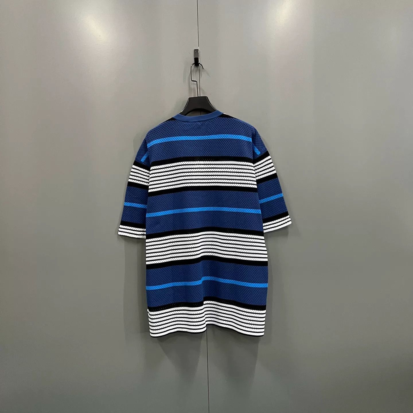 Burberry Burberry Striped Mesh T-Shirt S Size US S / EU 44-46 / 1 - 3 Thumbnail