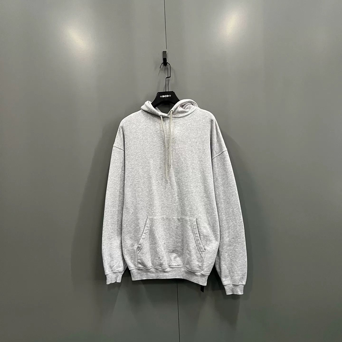 Balenciaga Balenciaga Back Logo Hoodie Size S Size US S / EU 44-46 / 1 - 2 Thumbnail