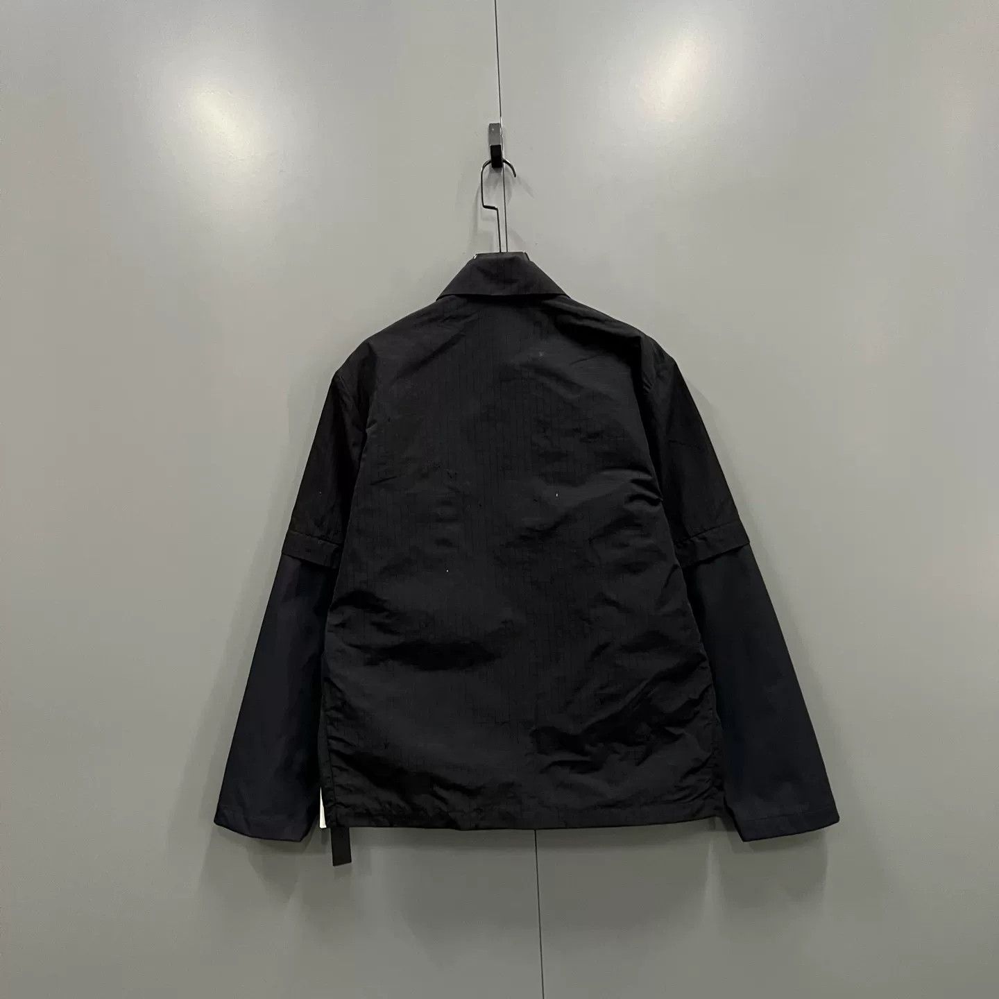 Louis Vuitton Louis Vuitton Logo Technical Shirt Jacket 50 Size US M / EU 48-50 / 2 - 3 Thumbnail