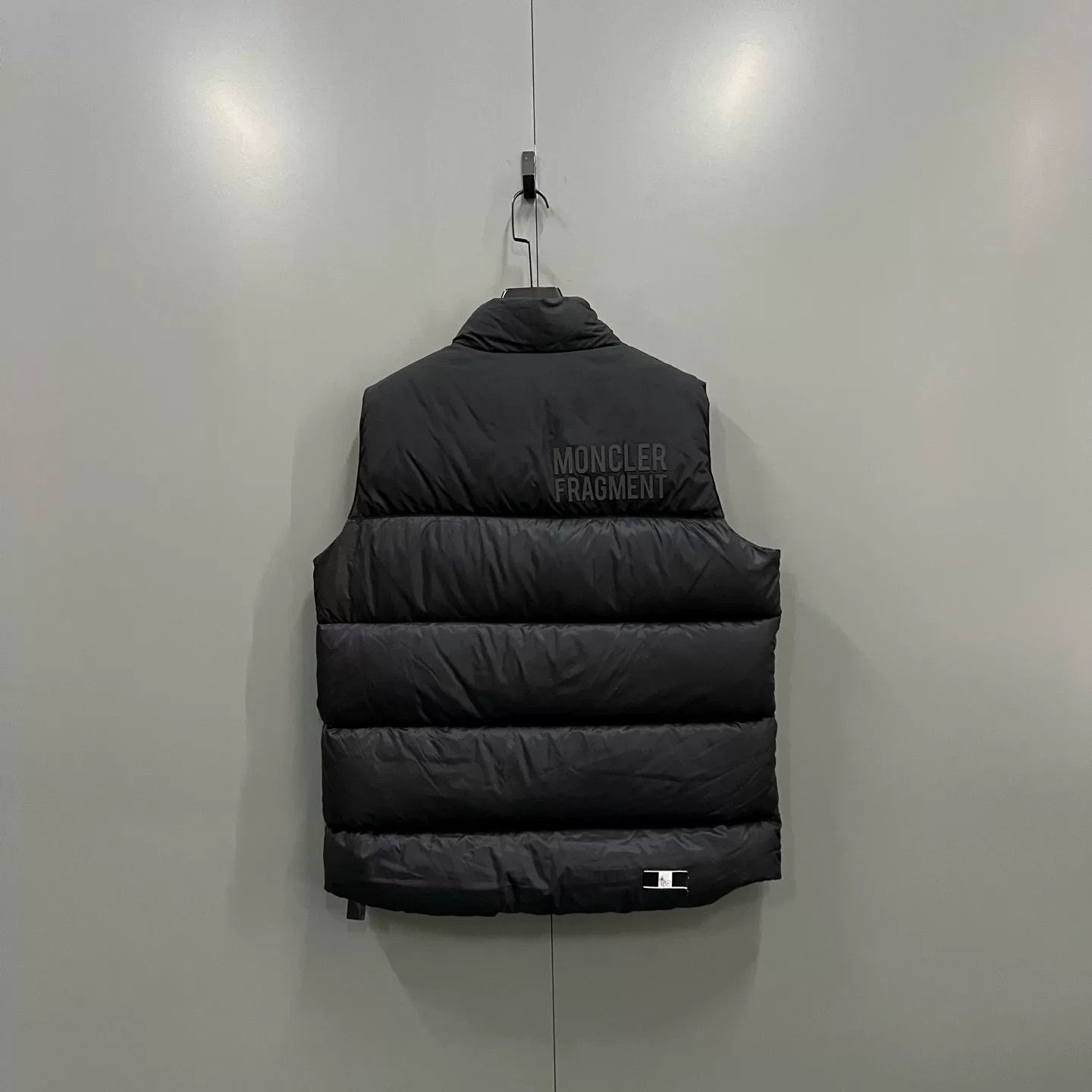 Moncler Moncler x Fragment Abene Gilet Puffer Vest Size 5 Size US XXL / EU 58 / 5 - 3 Thumbnail
