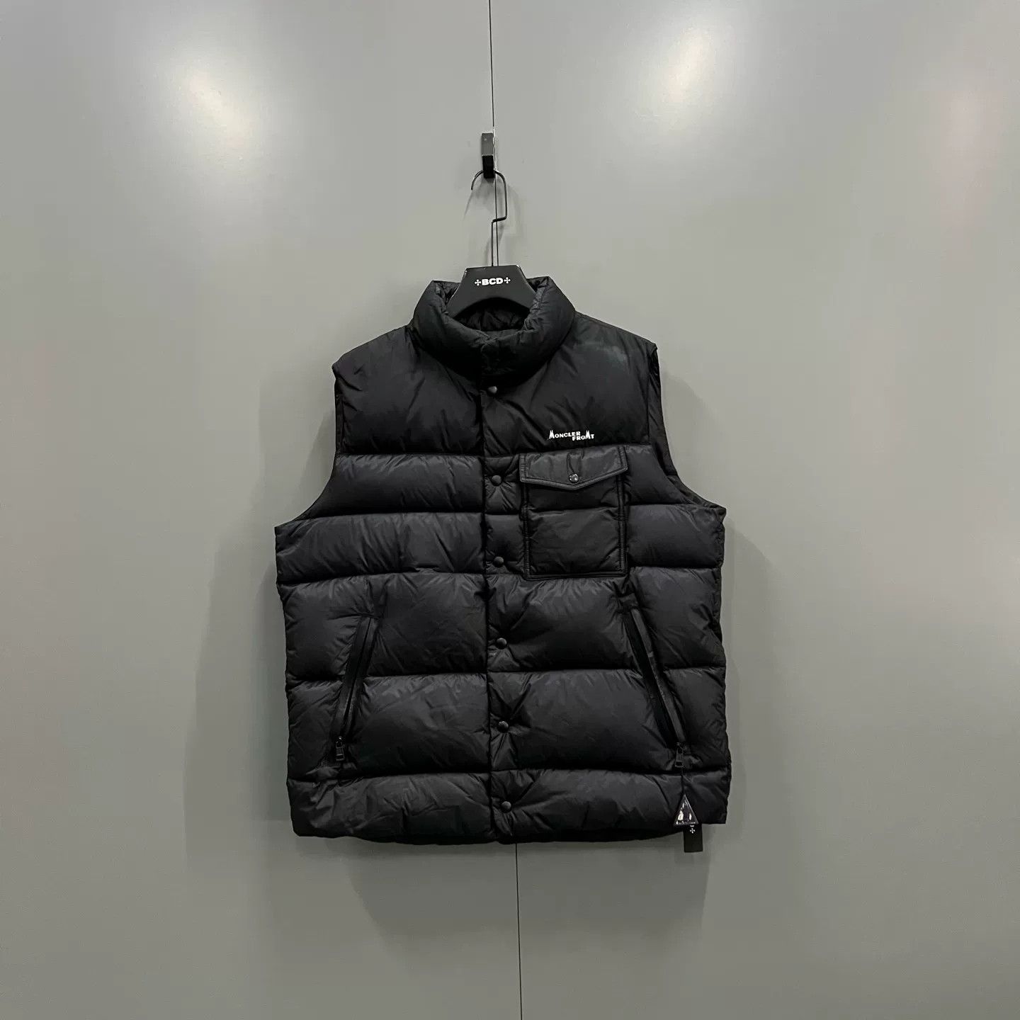 Moncler Moncler x Fragment Abene Gilet Puffer Vest Size 5 Size US XXL / EU 58 / 5 - 2 Thumbnail