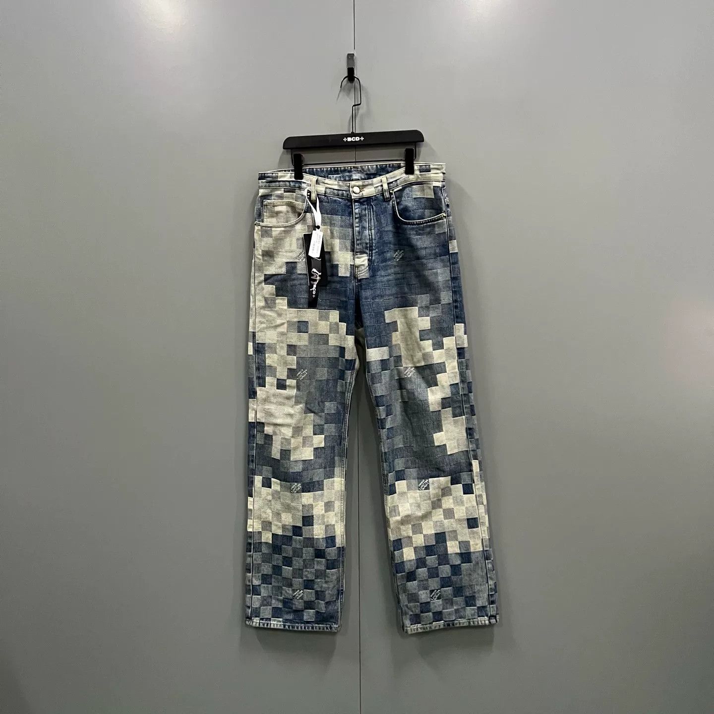 Louis Vuitton Louis Vuitton Pharrell Damier Mosaic Denim Pants 33 Size US 33 - 2 Thumbnail