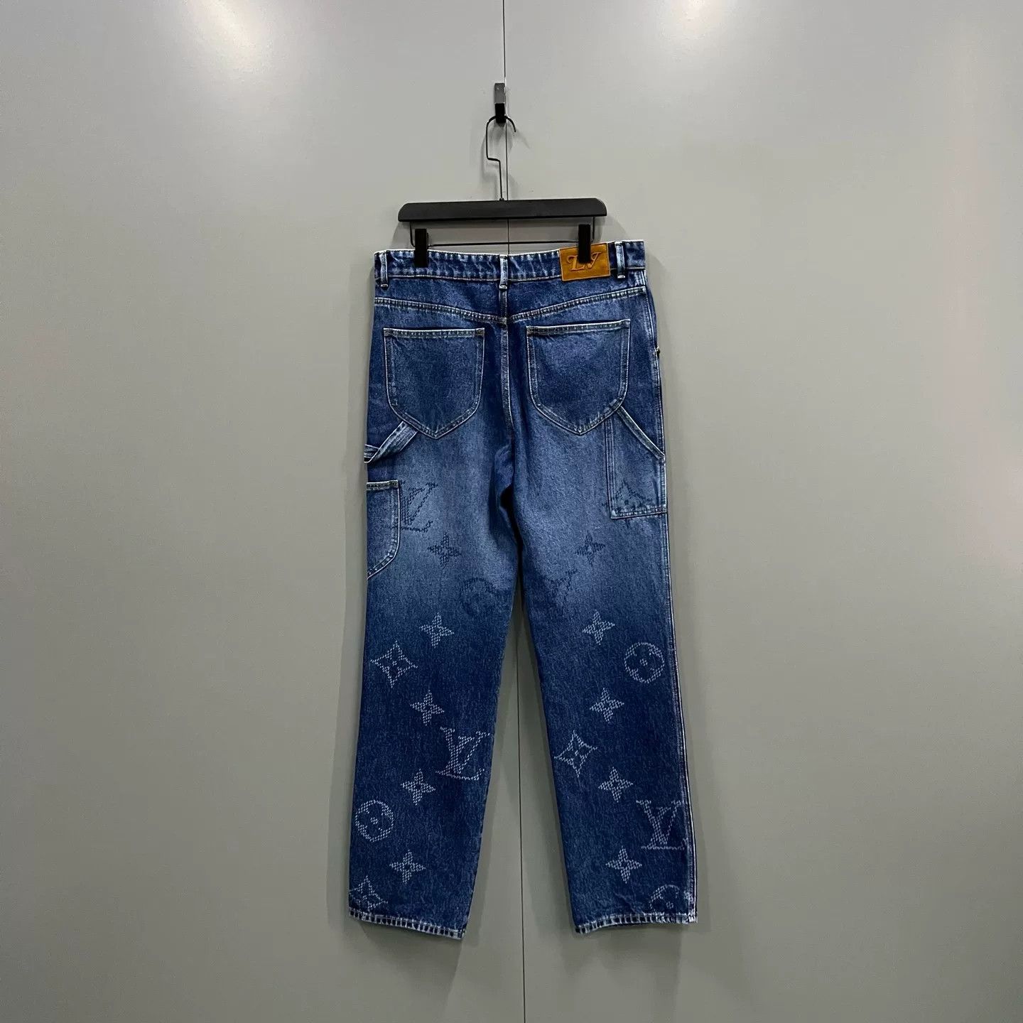 Louis Vuitton Louis Vuitton Monogram Denim Carpenter Jeans 33 Size US 33 - 3 Thumbnail