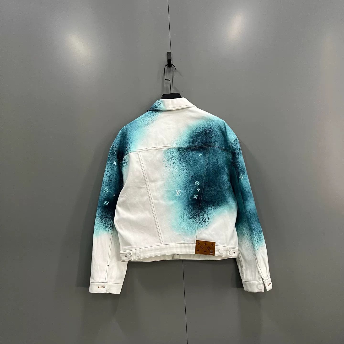 Louis Vuitton Louis Vuitton Spray Monogram Denim Jacket 50 Size US M / EU 48-50 / 2 - 3 Thumbnail