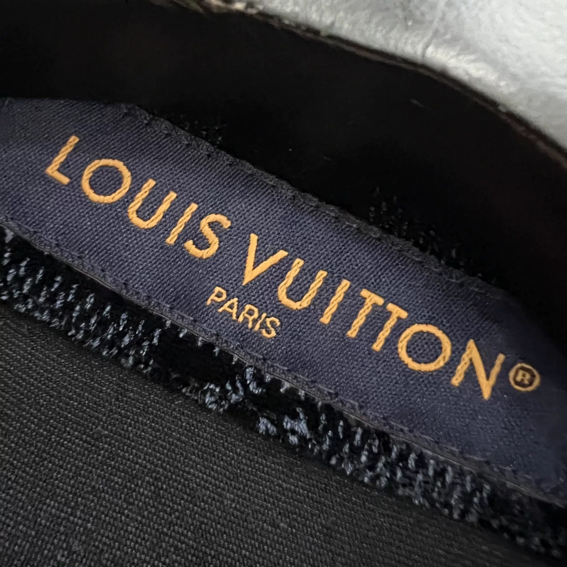 Louis Vuitton Louis Vuitton Damier Velvet Shirt Size M Size US M / EU 48-50 / 2 - 4 Thumbnail