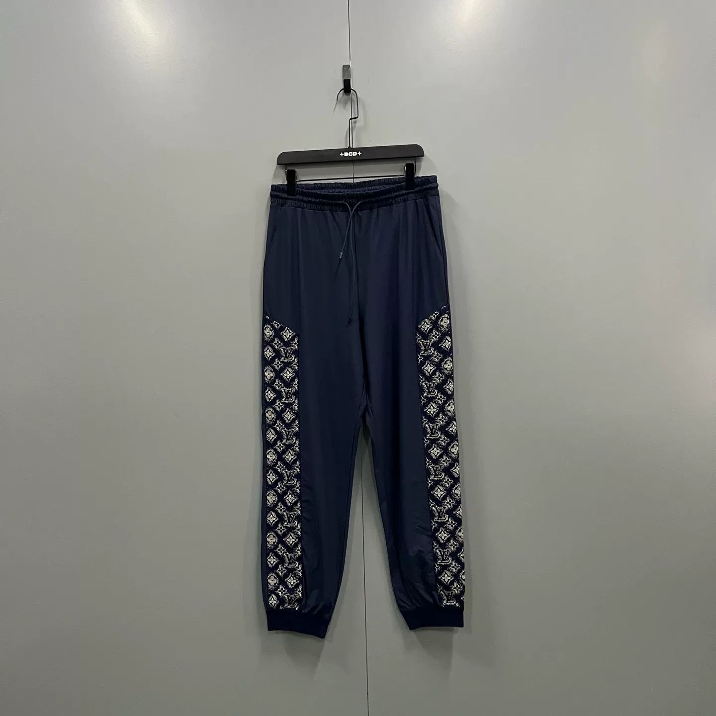 Louis Vuitton Louis Vuitton Monogram Side Panel Joggers US 31 Size US 31 - 2 Thumbnail