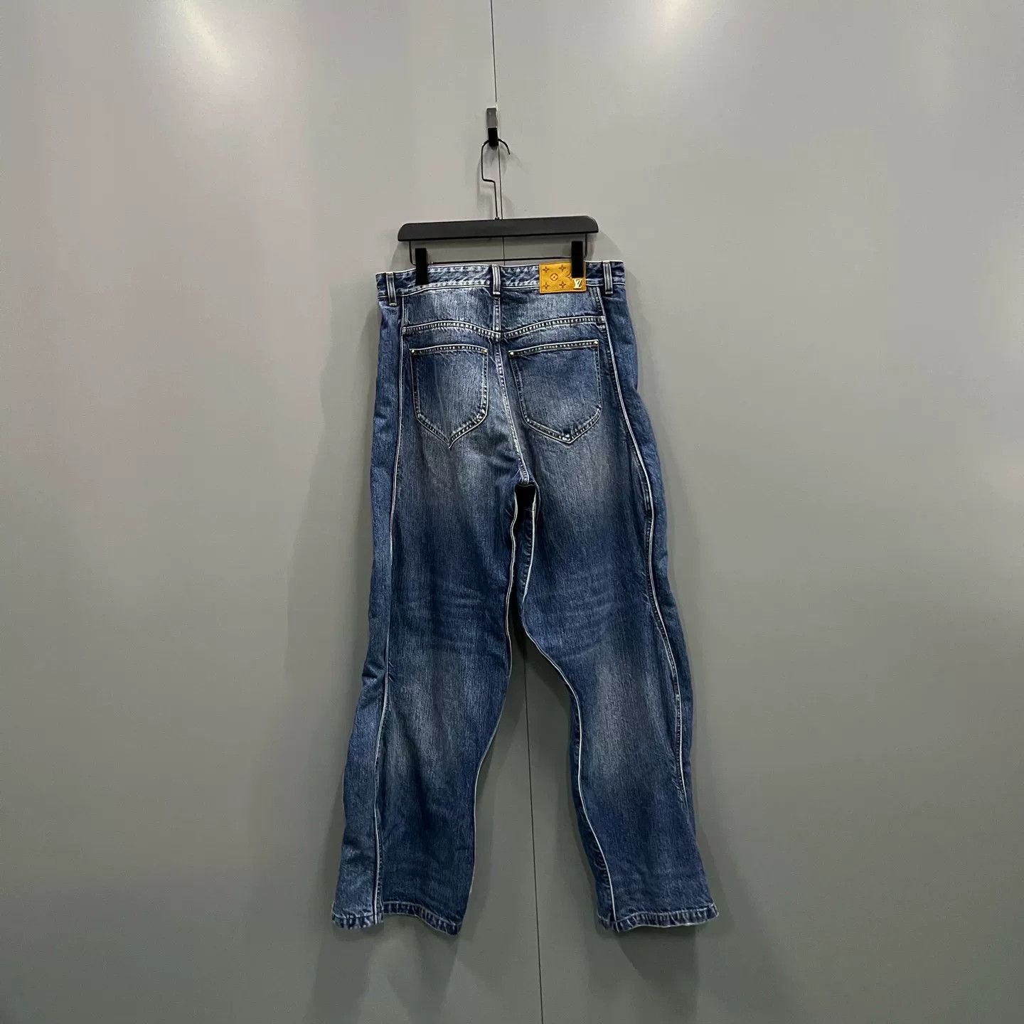 Louis Vuitton Louis Vuitton Wave Seam Washed Denim Jeans 32 Size US 32 / EU 48 - 3 Thumbnail