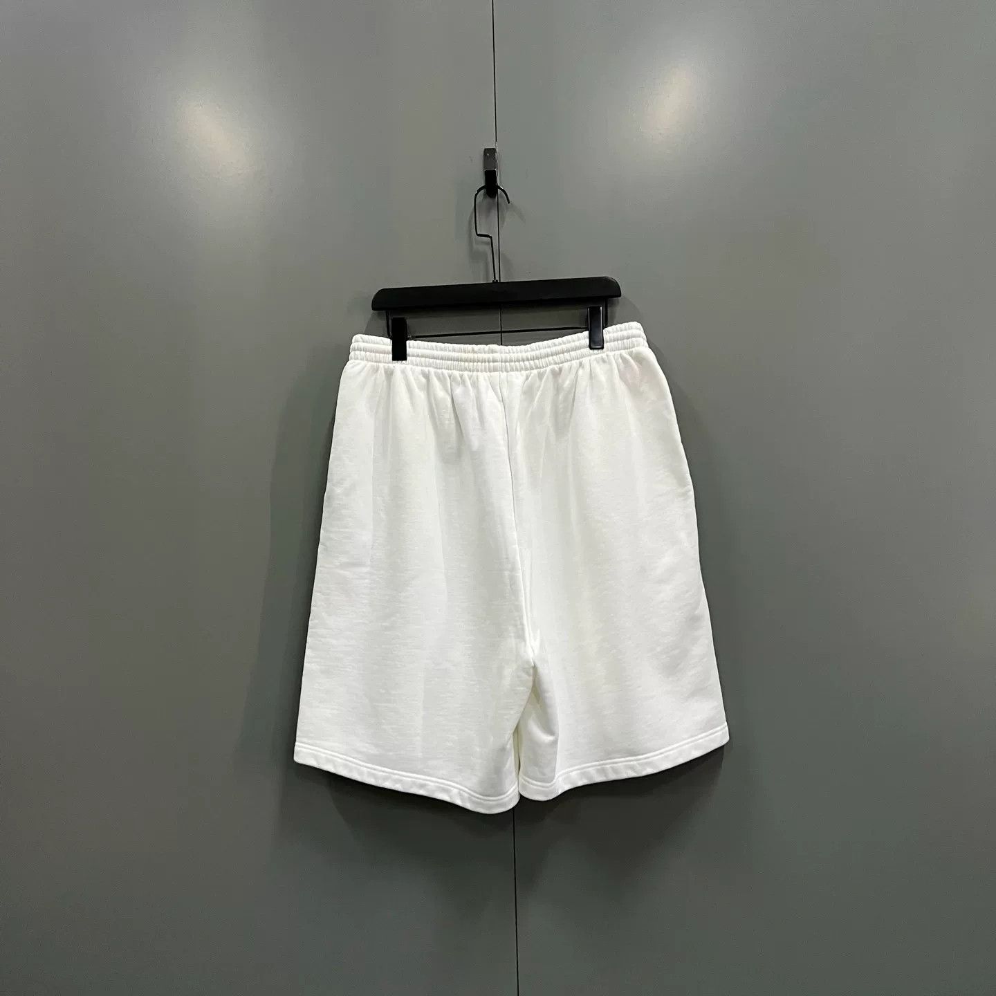 Balenciaga Balenciaga Small Logo Sweat Shorts M Size US 32 / EU 48 - 3 Thumbnail