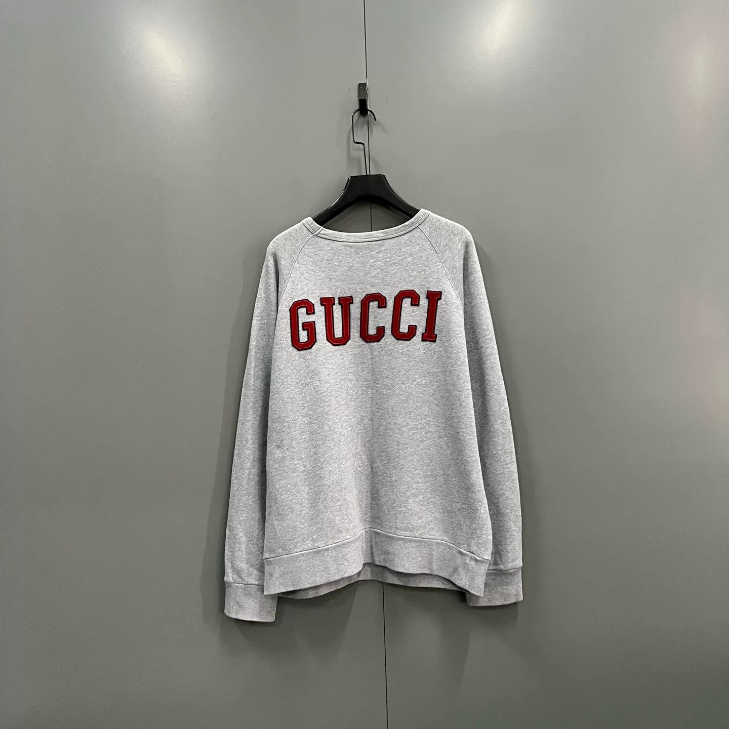 Gucci Gucci LA Patch Logo Sweatshirt Size L Size US L / EU 52-54 / 3 - 3 Thumbnail