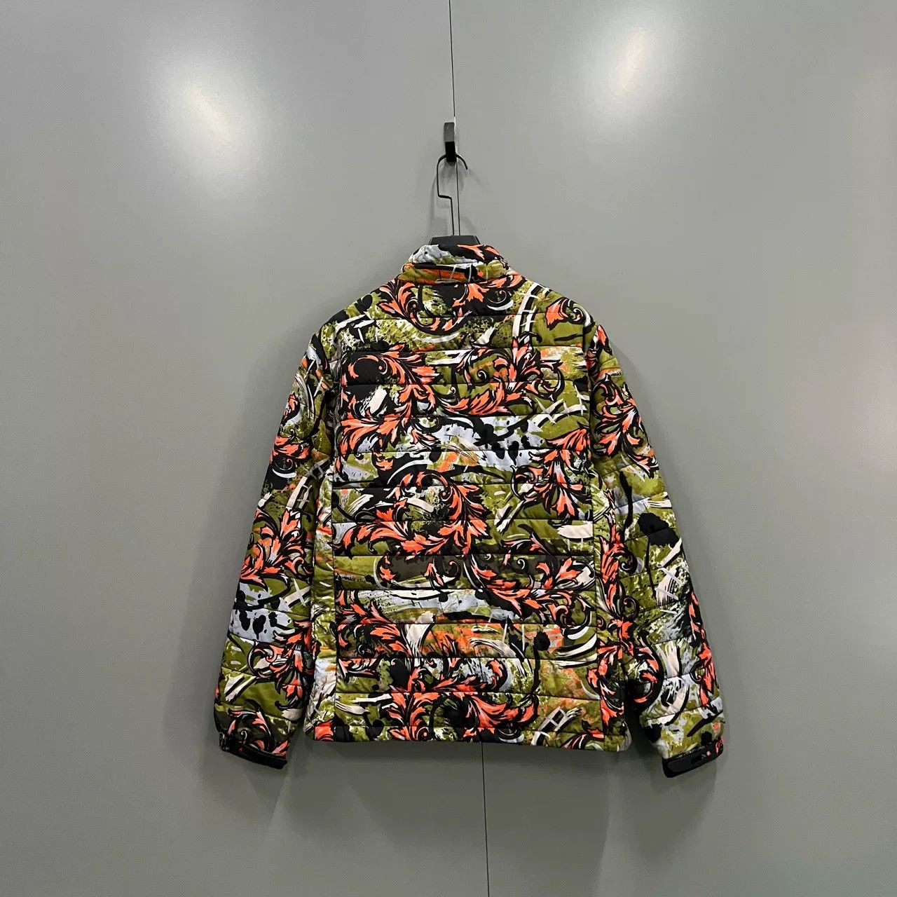 Versace Versace Floral All-Over Print Zip Jacket Size 52 Size US L / EU 52-54 / 3 - 3 Thumbnail