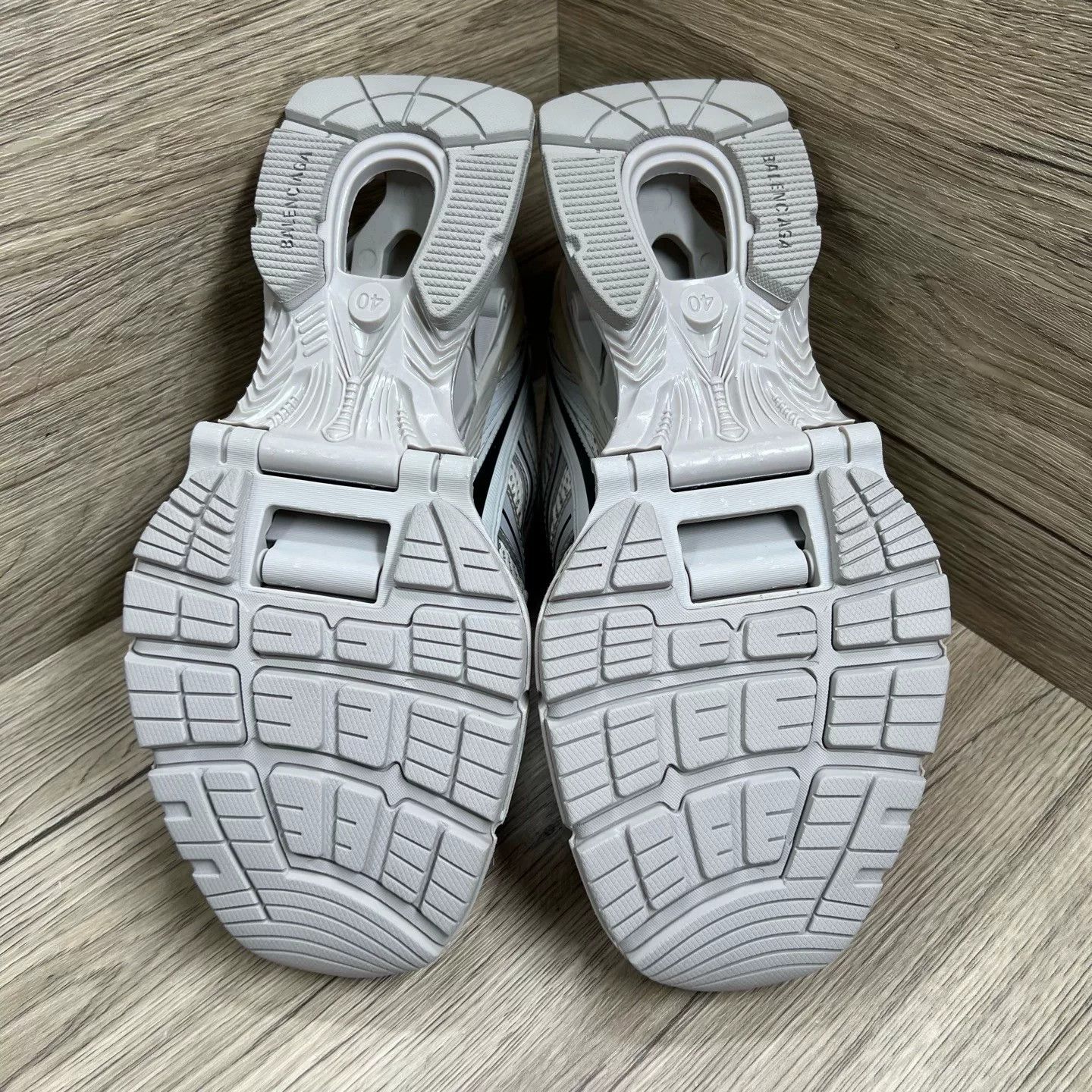 Balenciaga Balenciaga X-Pander Beige Sneakers 40 Size US 7 / EU 40 - 8 Thumbnail