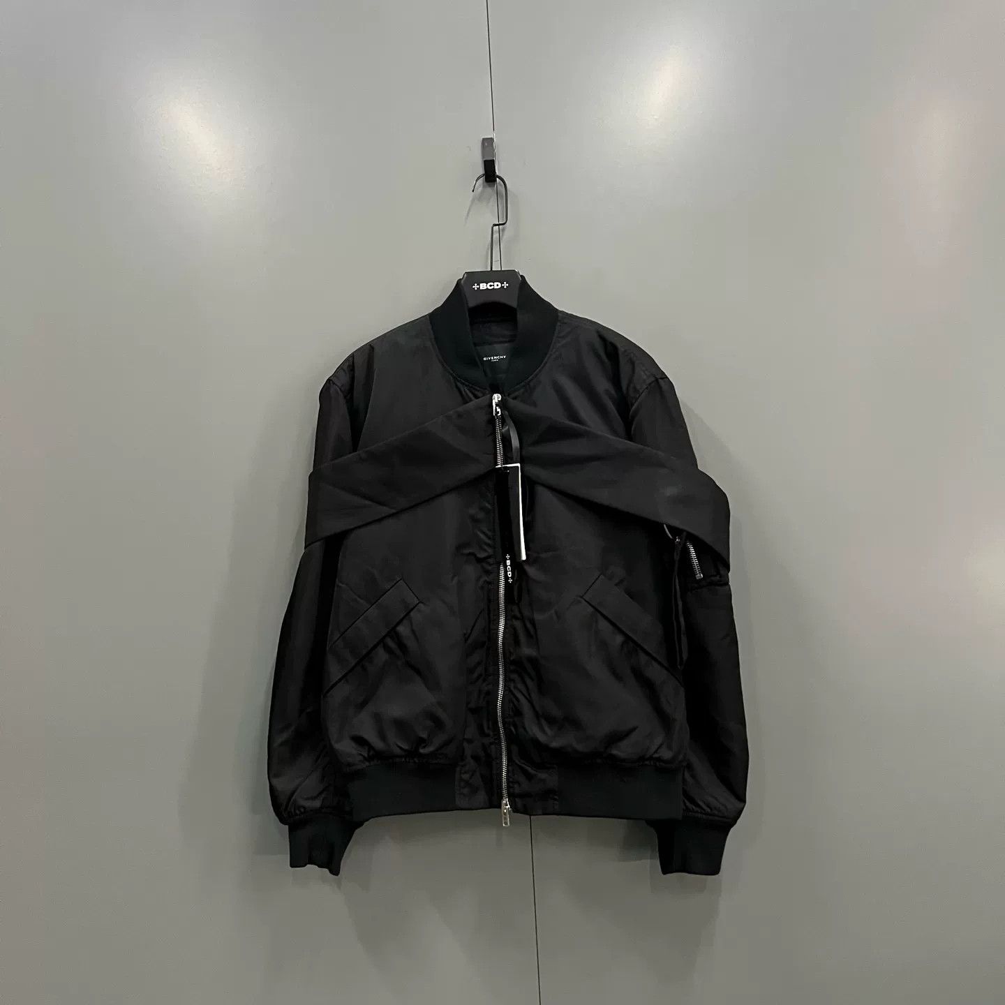 Givenchy Givenchy Strap Detail Bomber Jacket 50 Size US M / EU 48-50 / 2 - 2 Thumbnail