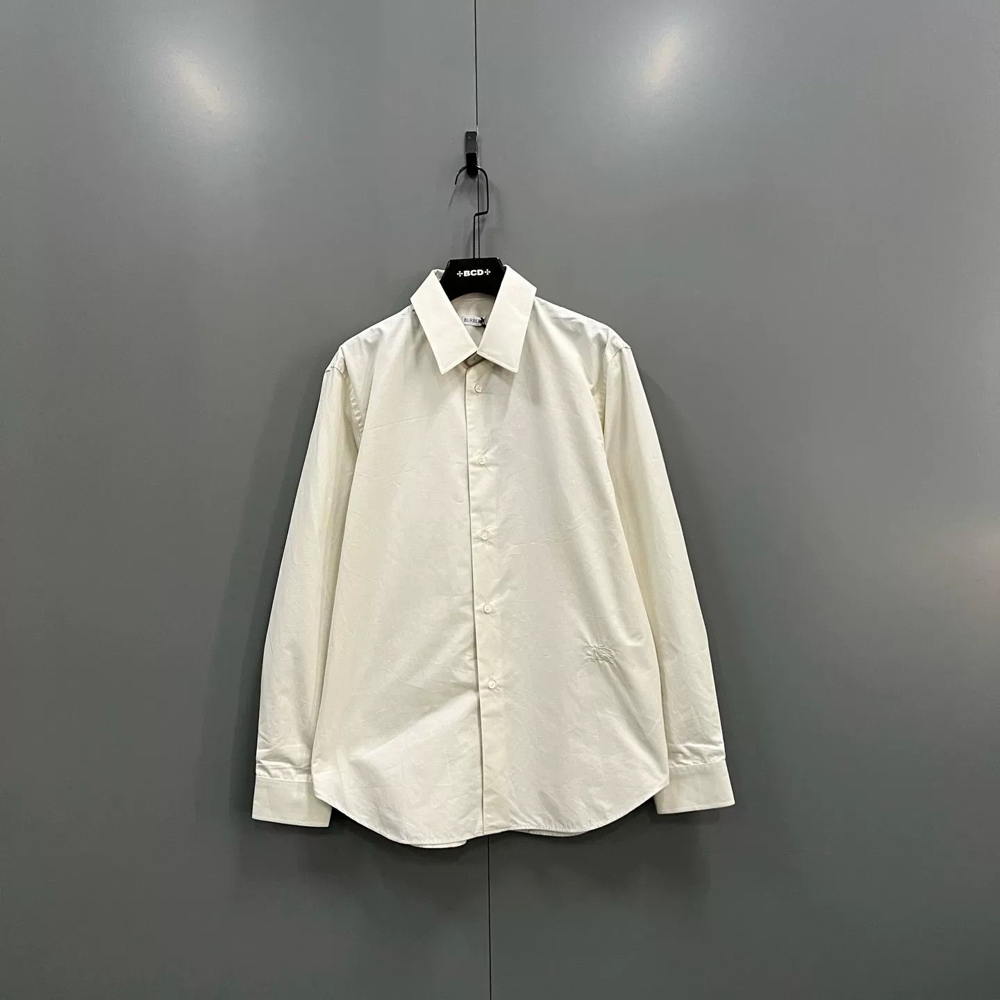 Burberry Burberry EKD Knight Embroidery Cotton Shirt Size L Size US L / EU 52-54 / 3 - 2 Thumbnail