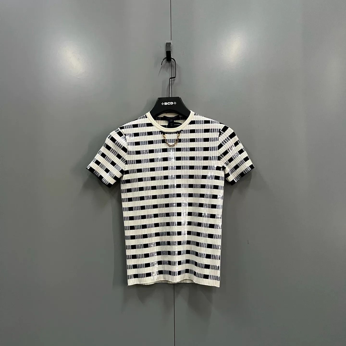 Louis Vuitton Louis Vuitton Striped Sequin Short Sleeve Sweater XS Size XS / US 0-2 / IT 36-38 - 2 Thumbnail