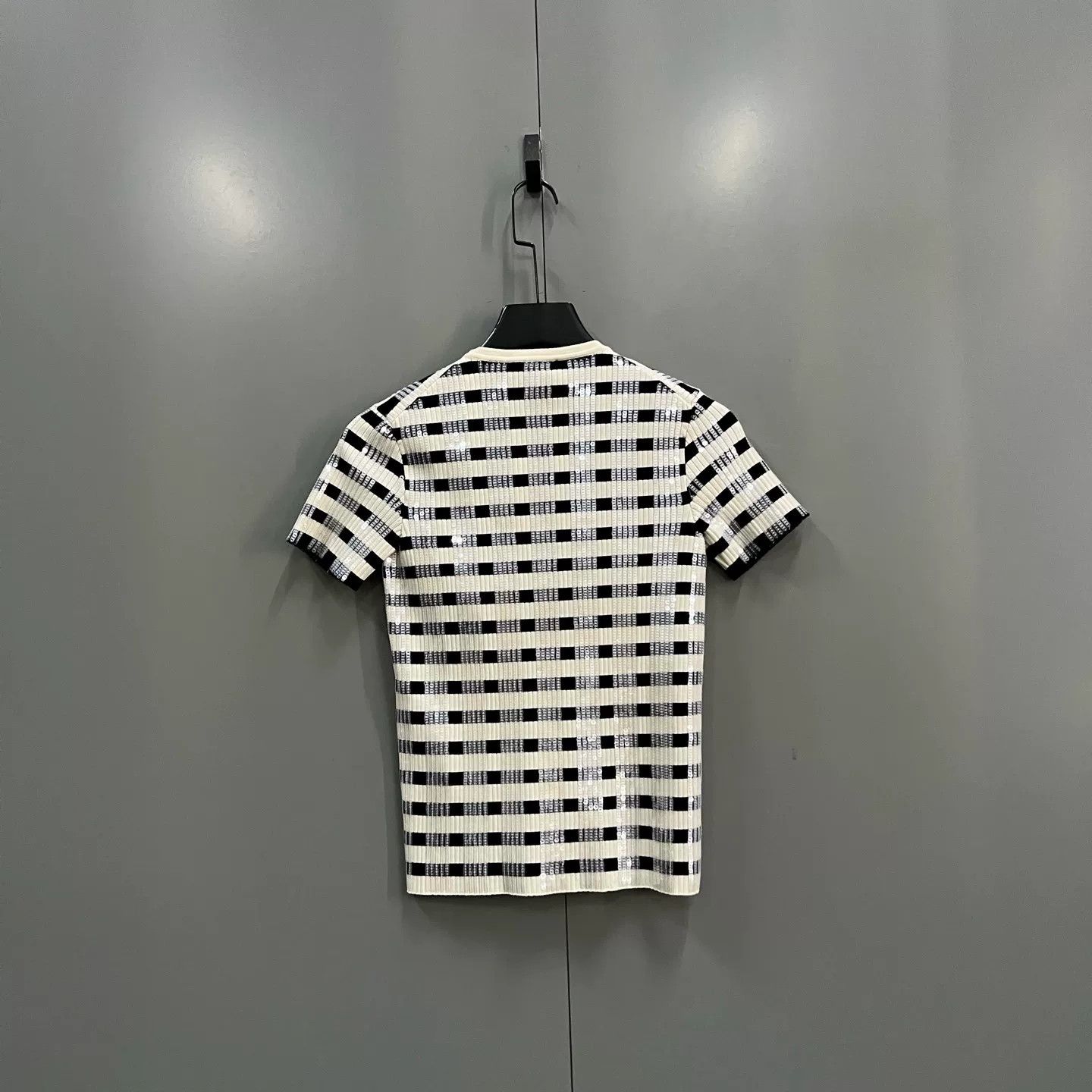 Louis Vuitton Louis Vuitton Striped Sequin Short Sleeve Sweater XS Size XS / US 0-2 / IT 36-38 - 3 Thumbnail