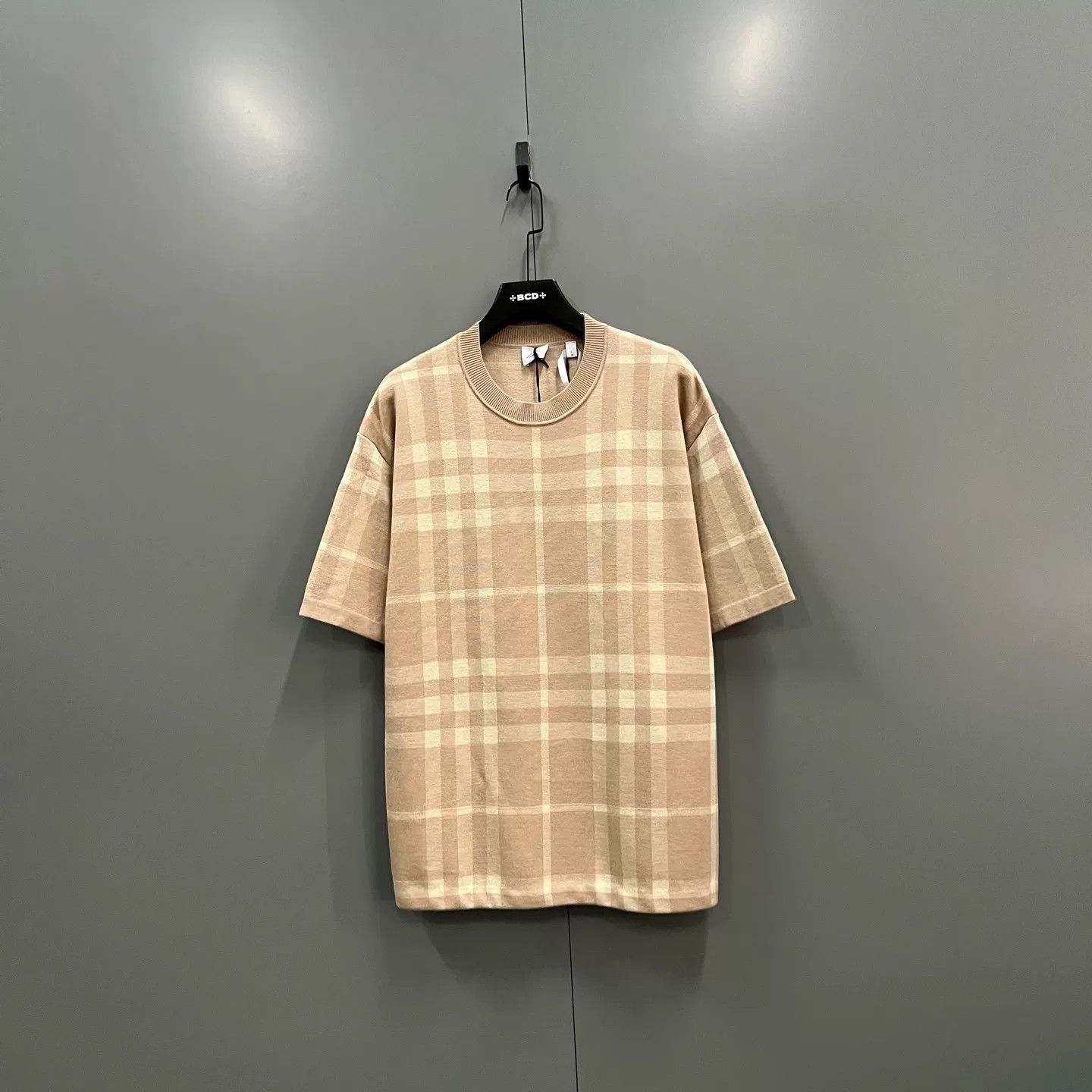Burberry Burberry Check Print Wool Silk Knit T-Shirt Size L Size US L / EU 52-54 / 3 - 2 Thumbnail
