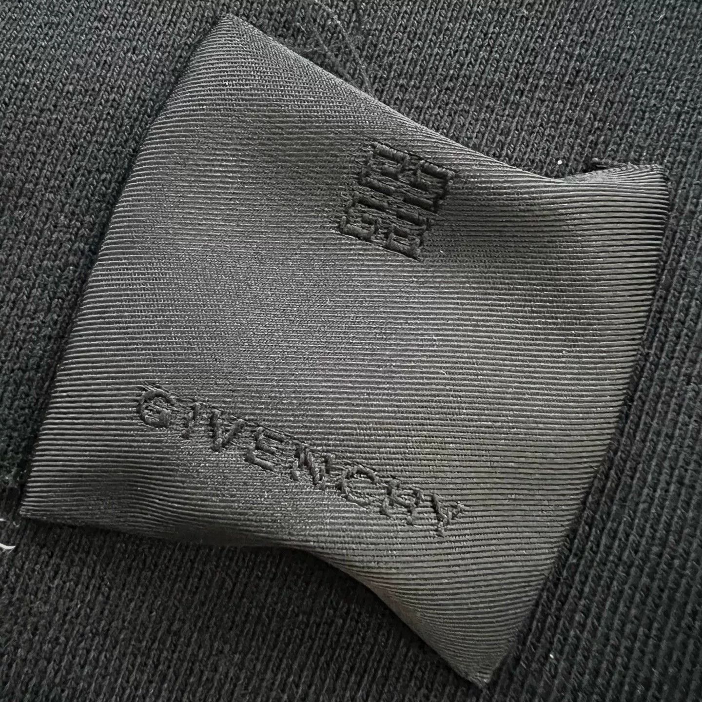 Givenchy Givenchy Mirrored Logo Sweatshirt XL Size US XL / EU 56 / 4 - 4 Thumbnail