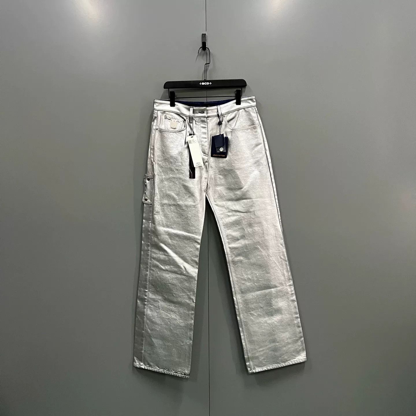 Louis Vuitton Louis Vuitton Silver Metallic Pants Size FR 40 Size 28" / US 6 / IT 42 - 2 Thumbnail