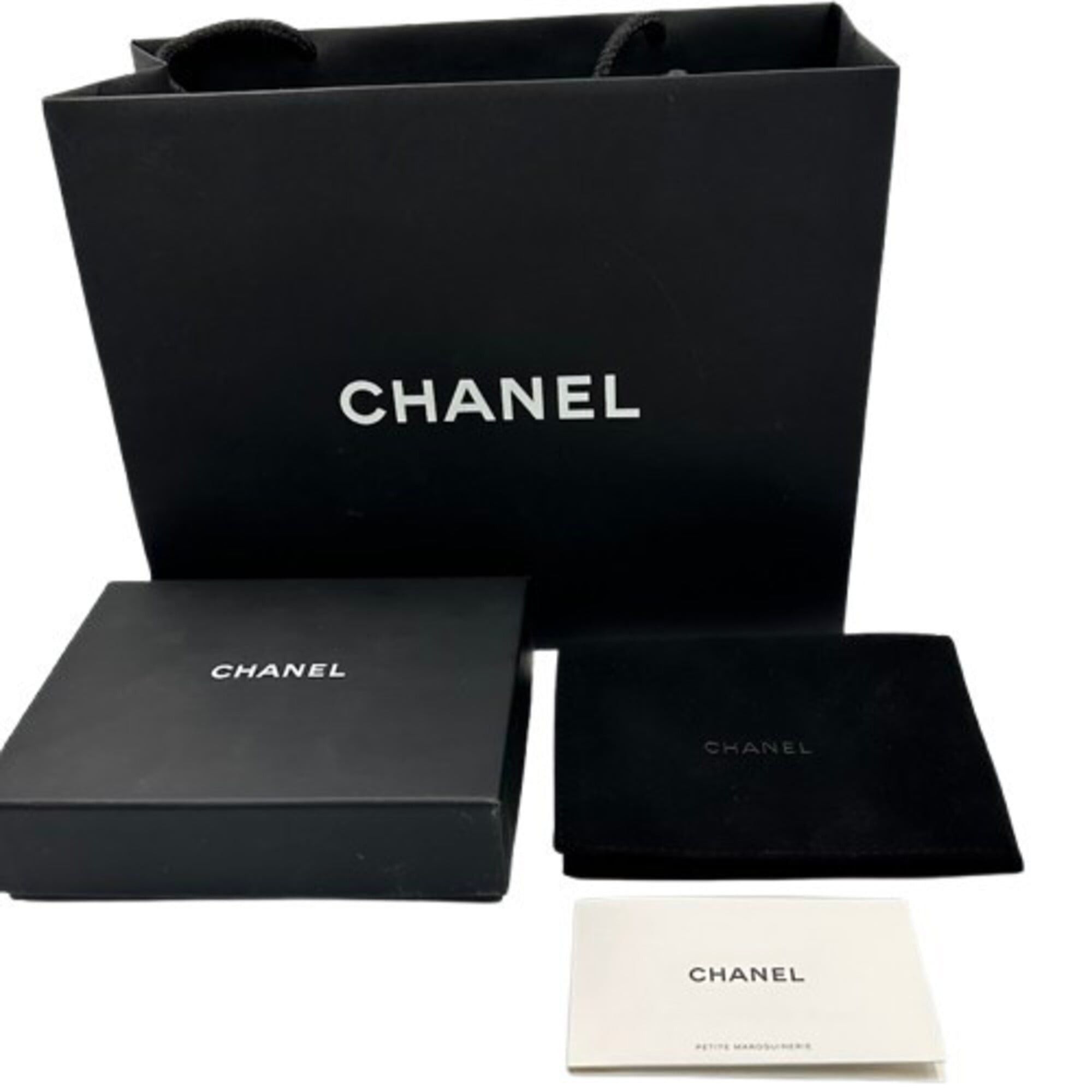 Chanel Chanel folding wallet, caviar leather, white, matelassé, compact wallet Size ONE SIZE - 8 Thumbnail