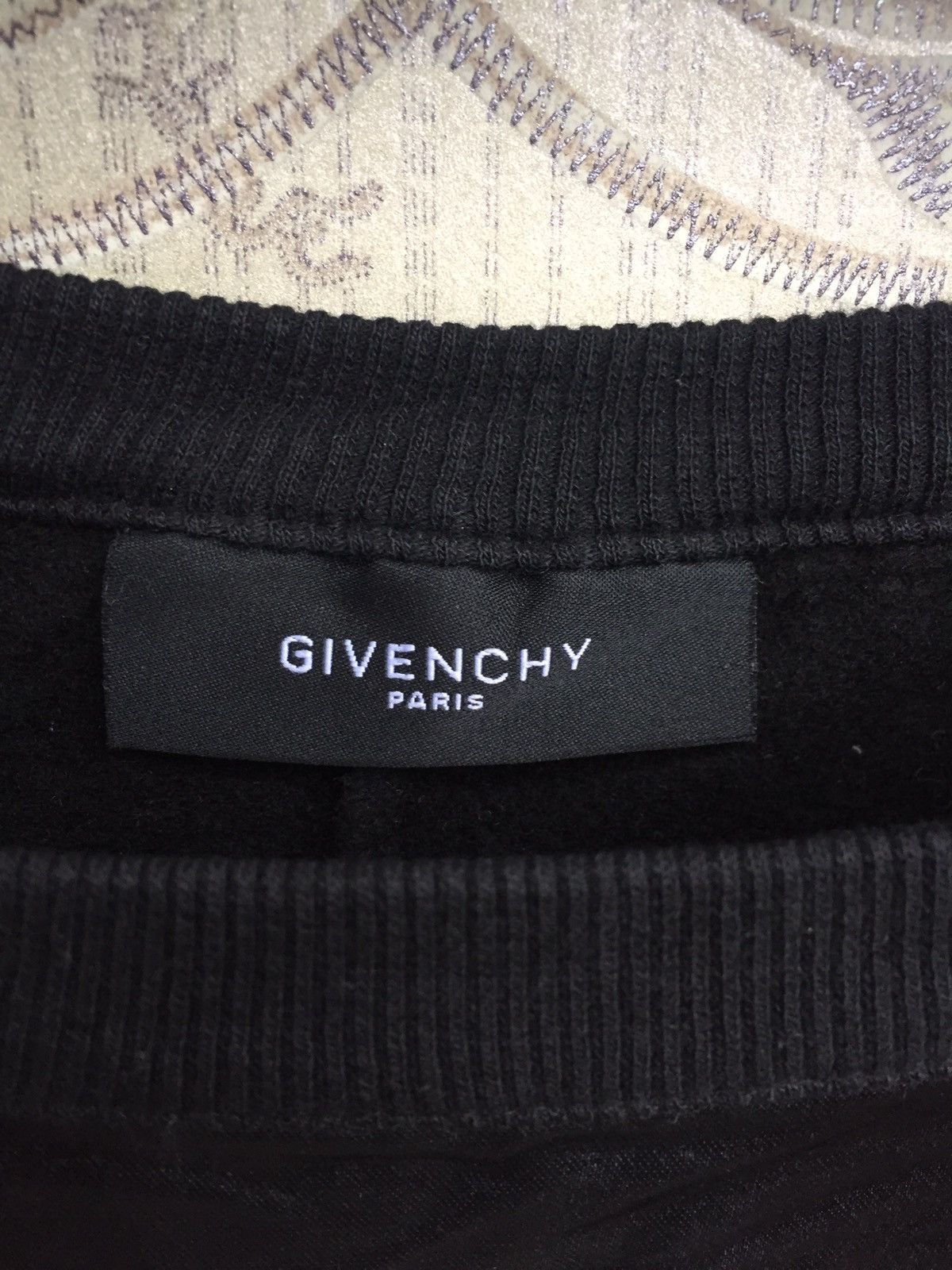 Givenchy Mary crewneck Size US L / EU 52-54 / 3 - 5 Thumbnail