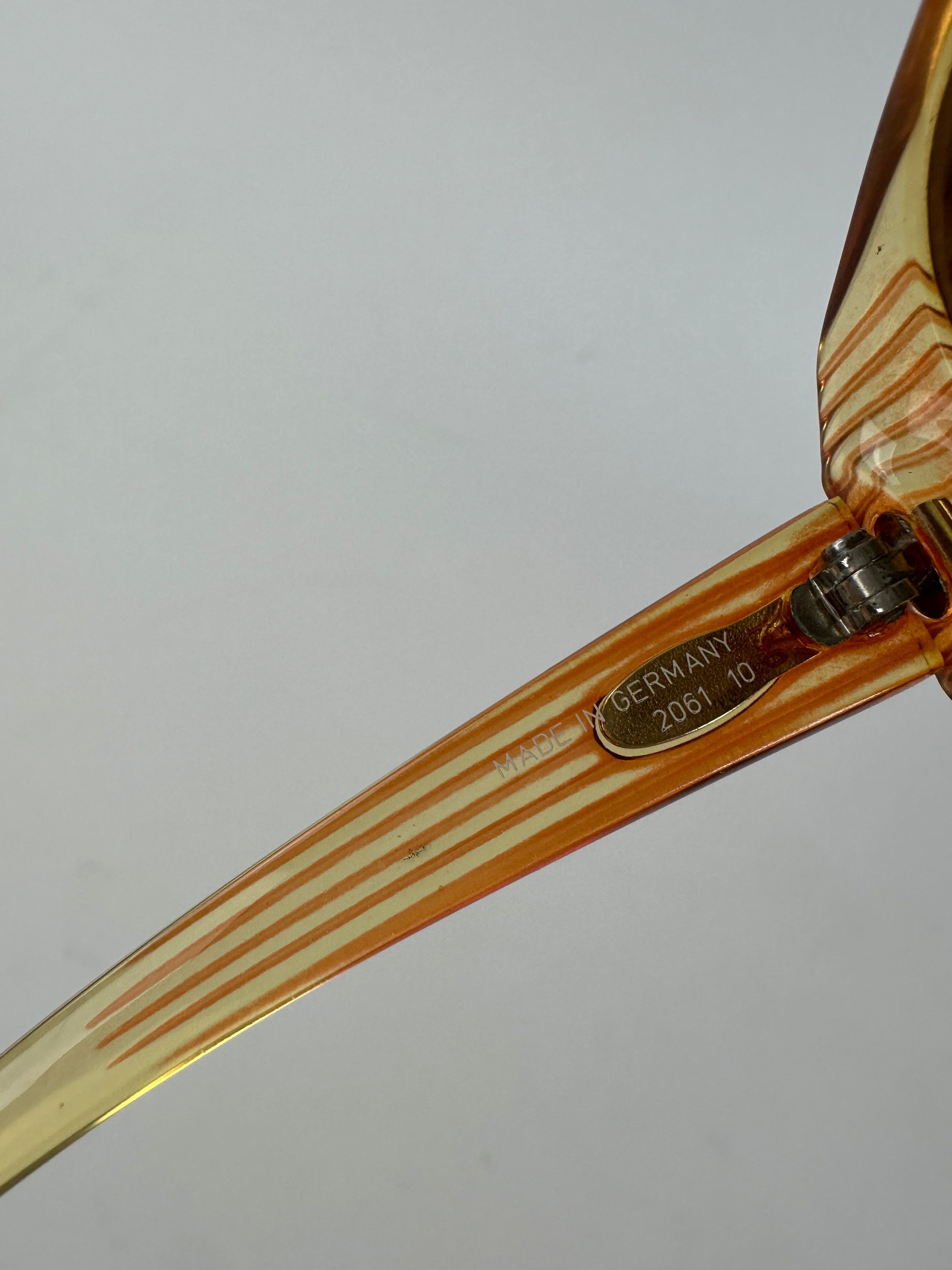 Dior Vintage Butterfly Overd Sunglasses Model 2061 Amber Size ONE SIZE - 4 Thumbnail