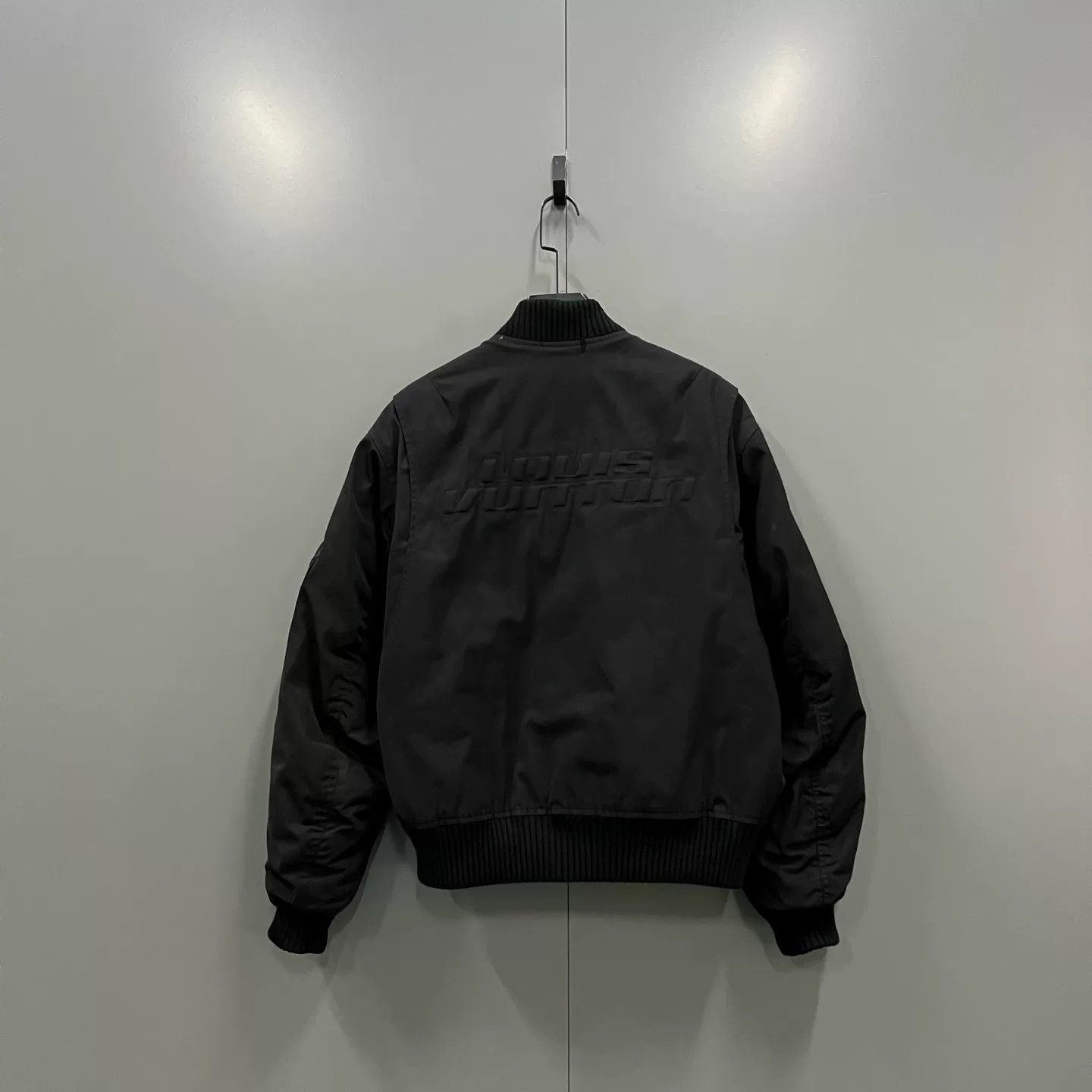Louis Vuitton Louis Vuitton Reversible Monogram Bomber Jacket 50 Size US M / EU 48-50 / 2 - 3 Thumbnail