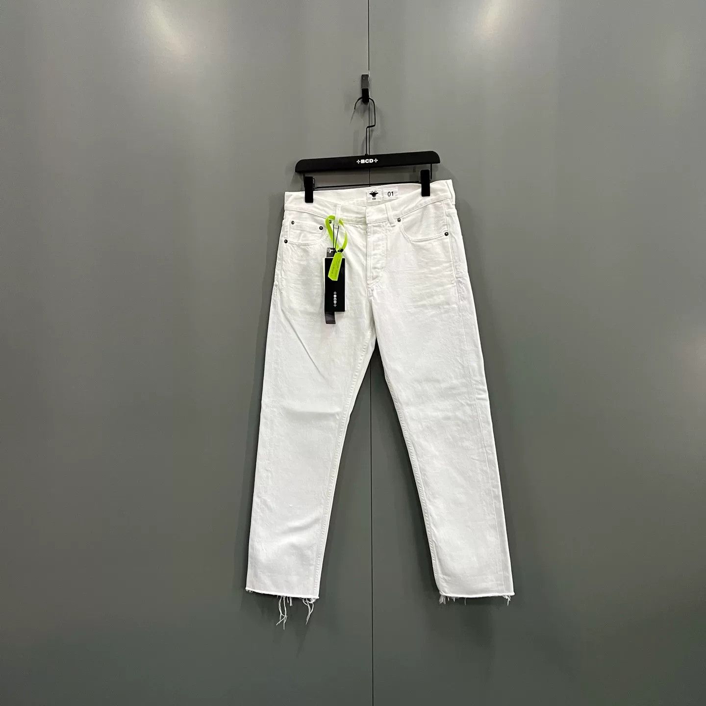 Dior Dior Bee Logo White Jeans FR 36 Size 26" / US 2 / IT 38 - 2 Thumbnail