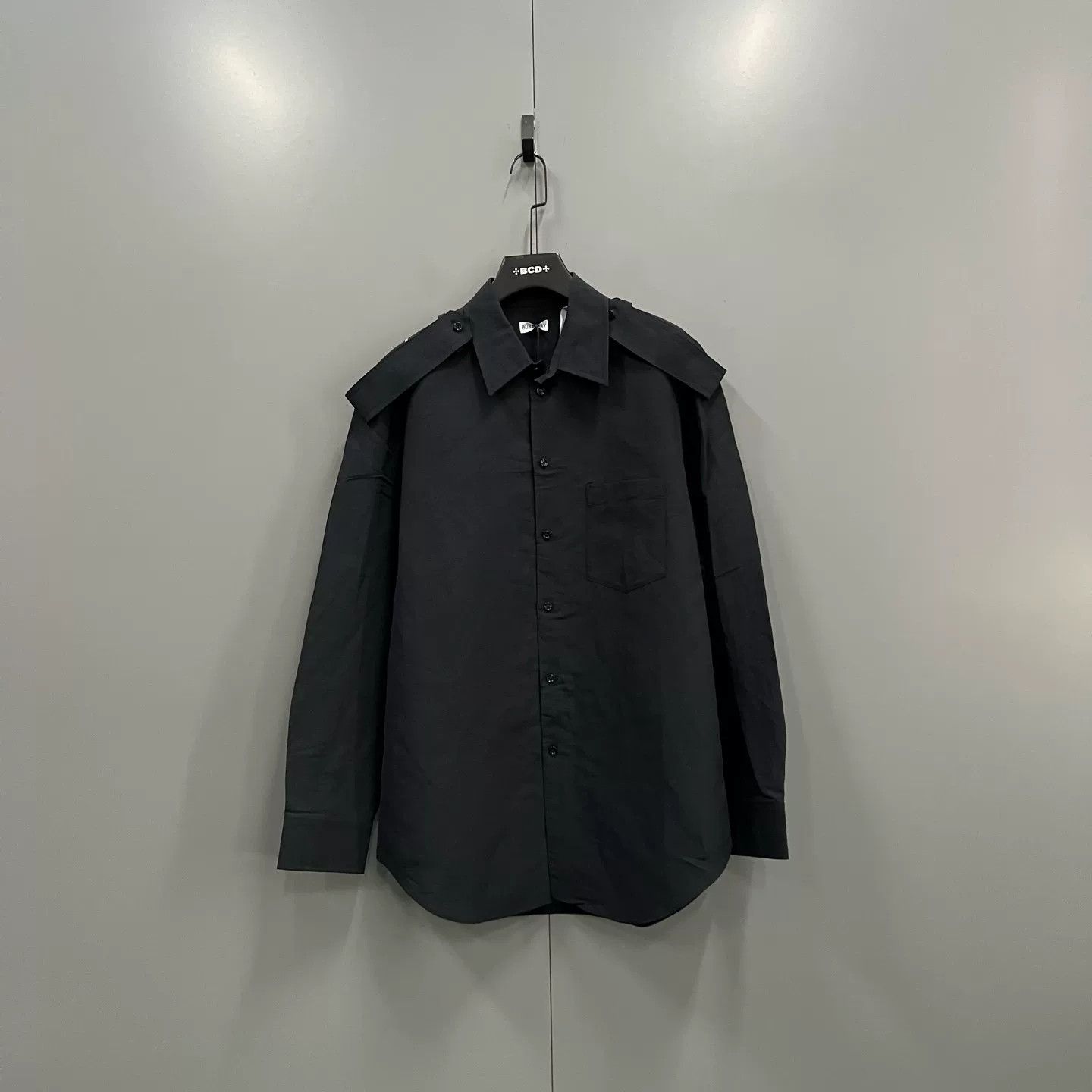 Burberry Burberry Chain Print Shirt Size M Size US M / EU 48-50 / 2 - 2 Thumbnail