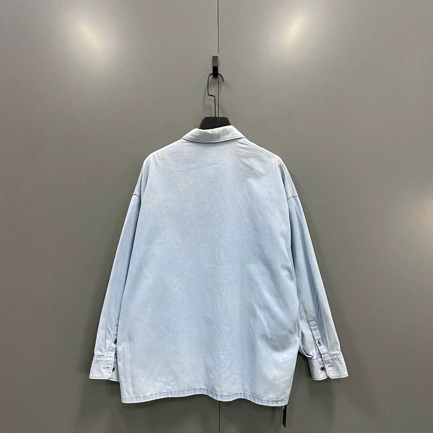 Prada Prada Triangle Logo Denim Shirt US M Size US M / EU 48-50 / 2 - 3 Thumbnail